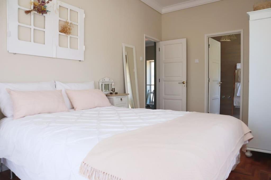 Casal de São José - Peaceful Country House near Mafra and Lisbon - Garden, Space and Comfort