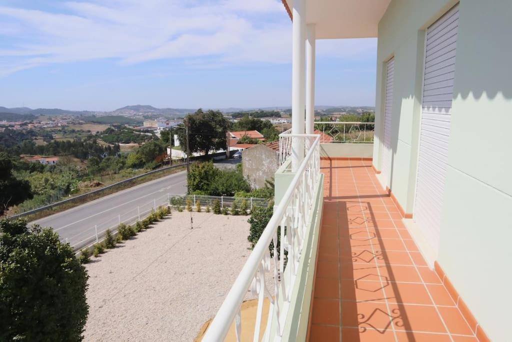 Casal de São José - Peaceful Country House near Mafra and Lisbon - Garden, Space and Comfort