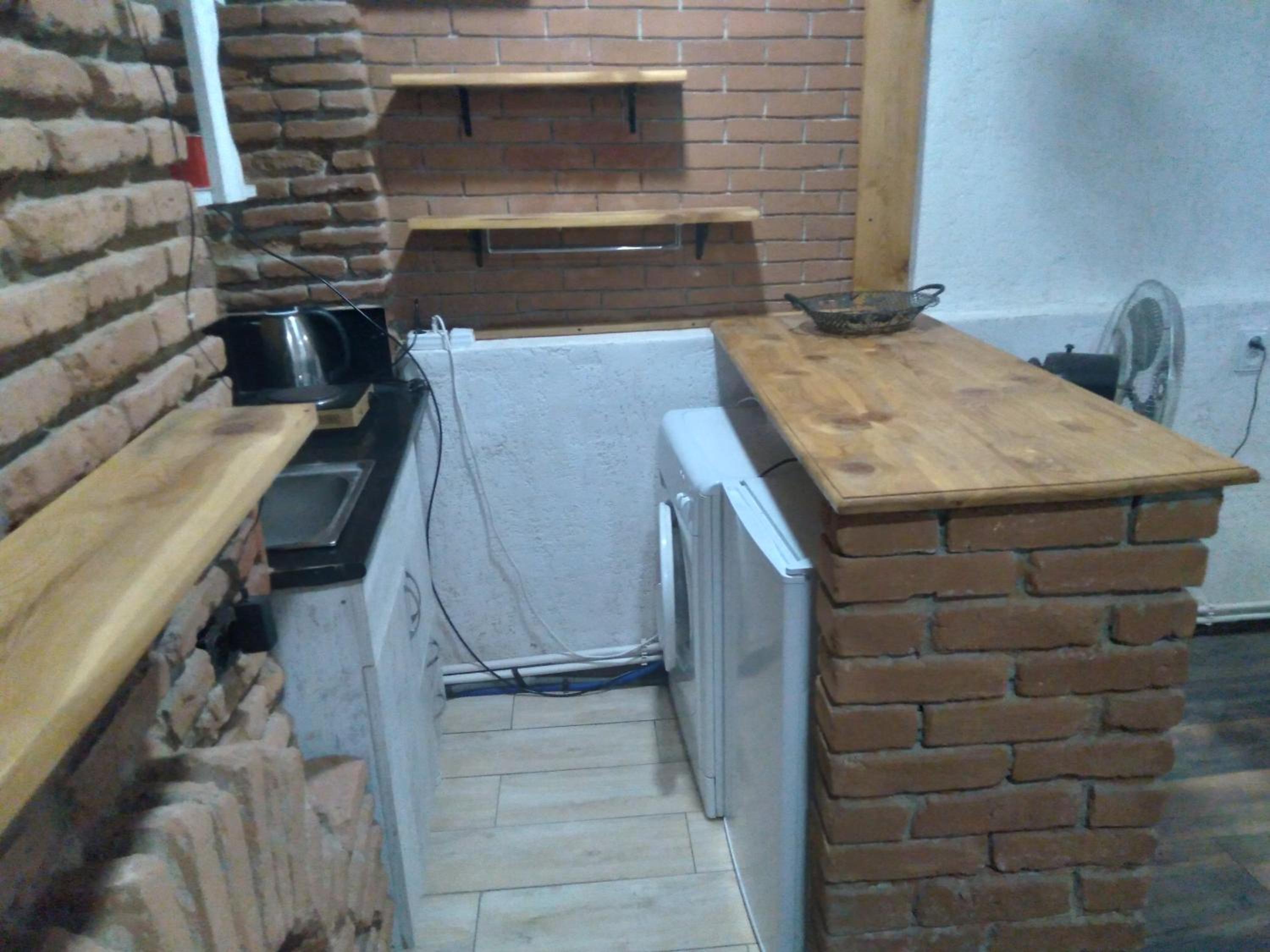 Photo 8