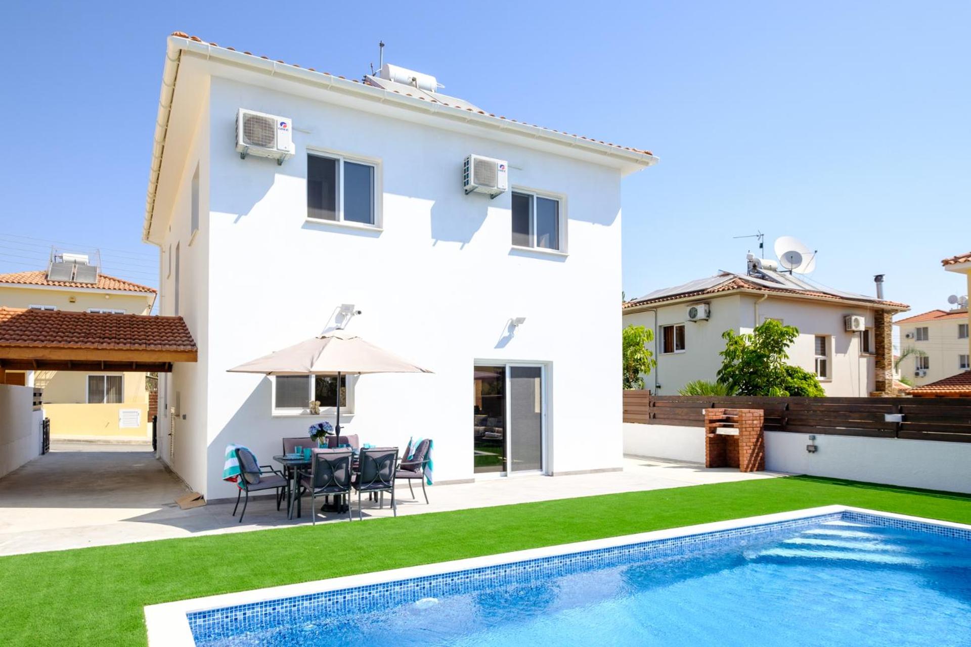 Voroklini Villa with Pool view 5