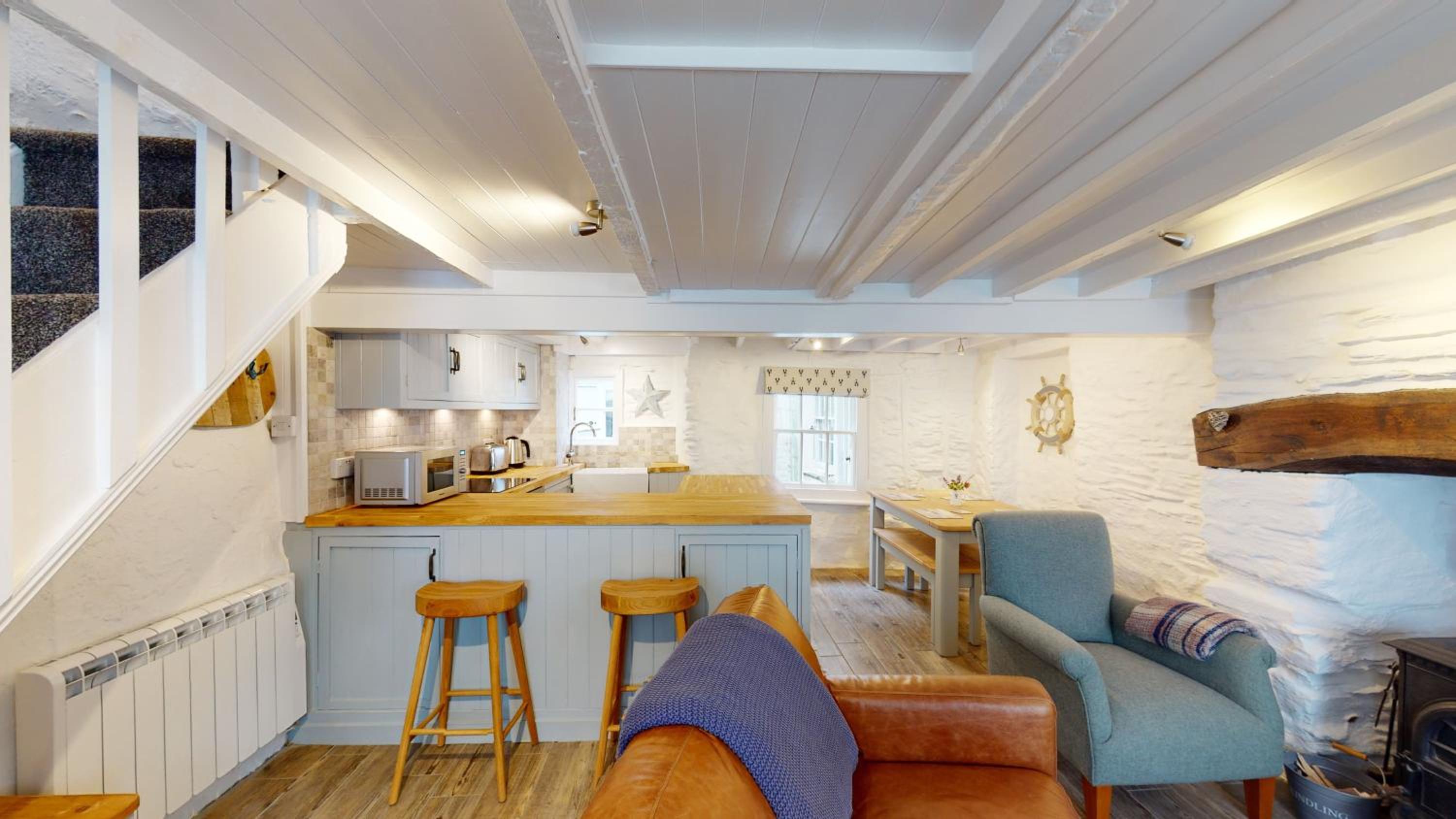 Lobster Cove, Excellent location, Close to beach & coastal walks, Family run view 3