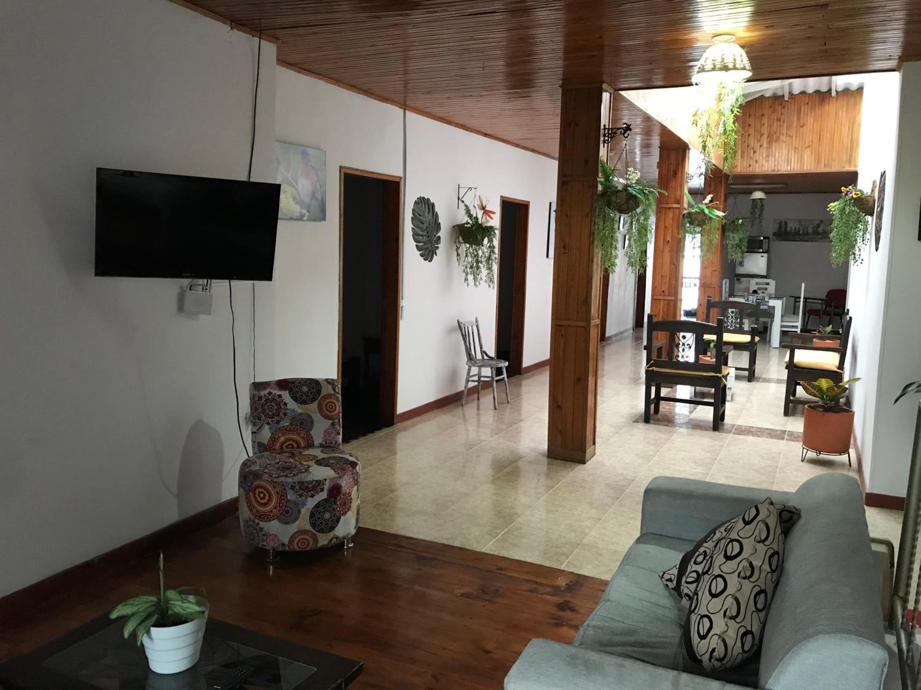 Hermosa Casa en el centro, a 3 cuadras de la Plaza Principal - Excelente ubicación
