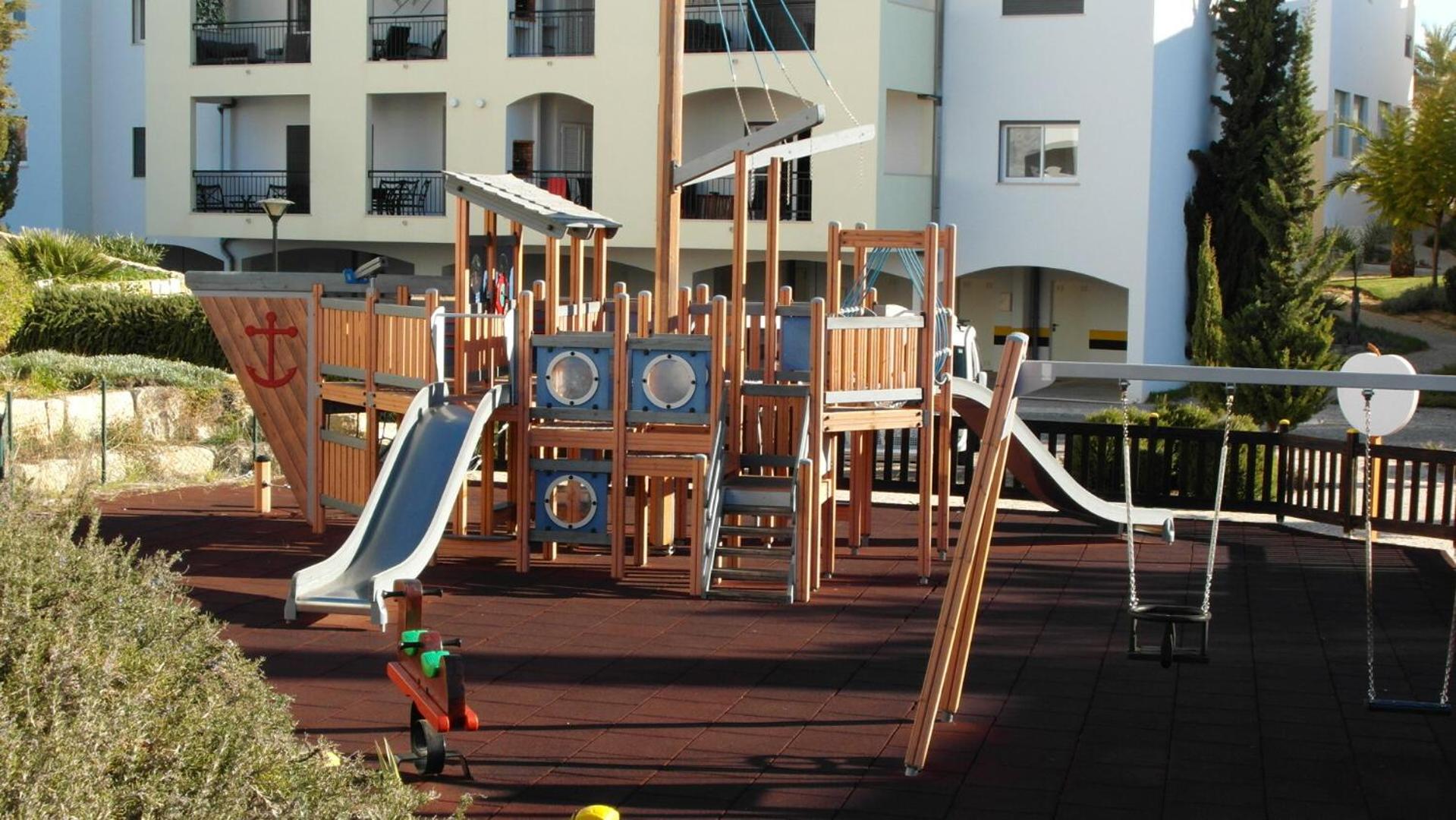 Penthouse Maria, O Pomar Cabanas, Sea View