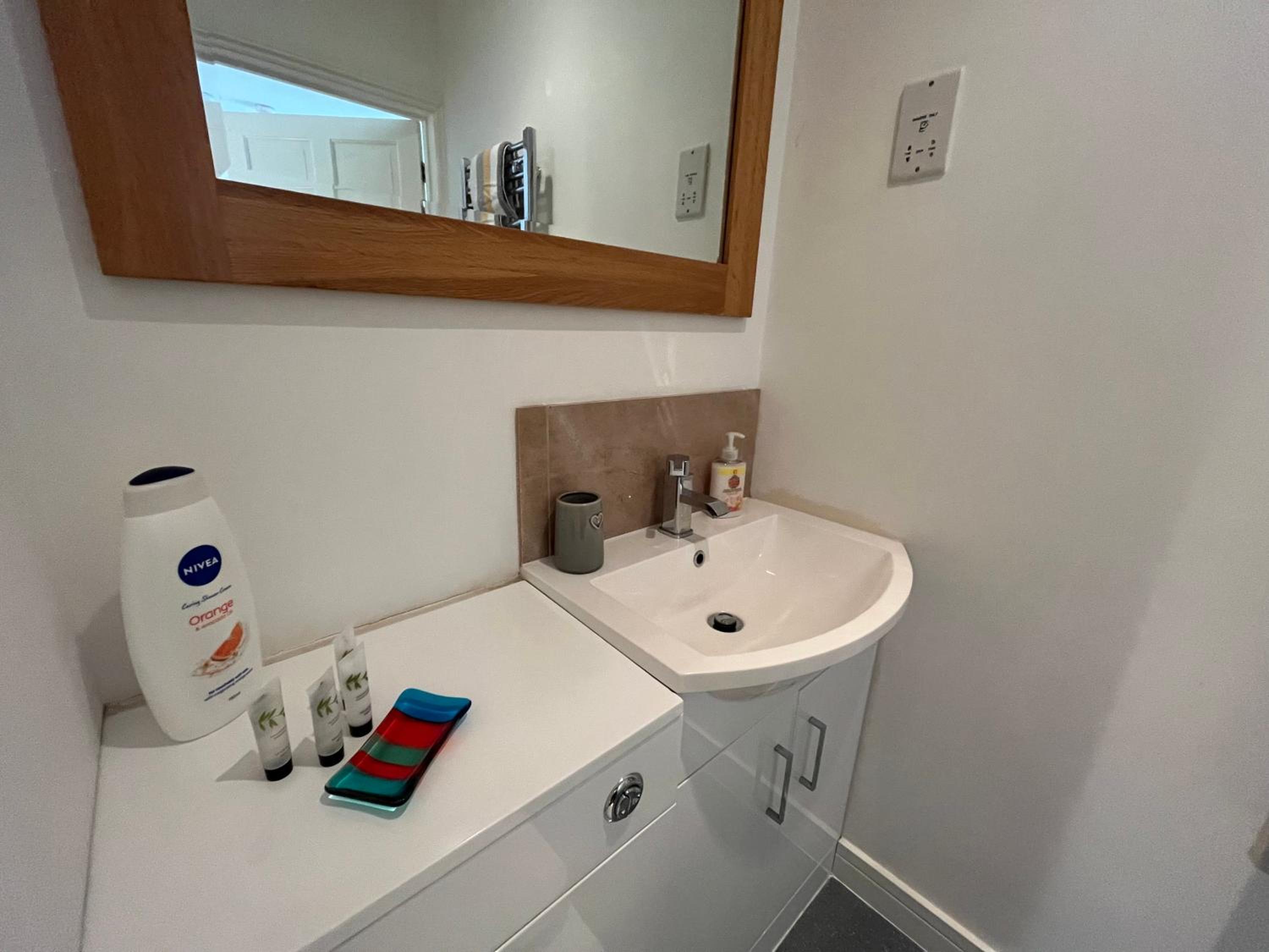 The Ship Inn - Self Catering Accommodation view 4