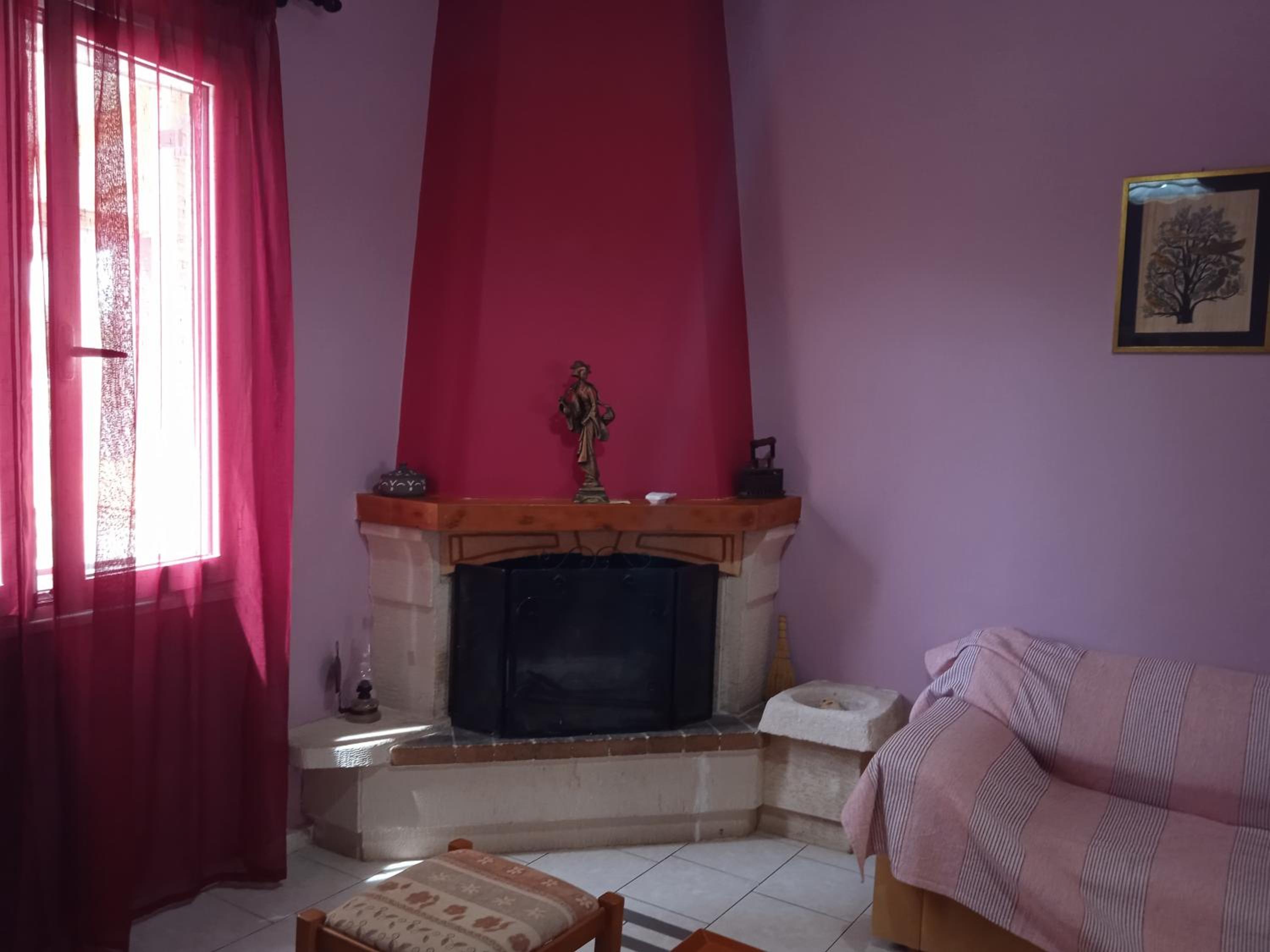 Sitzanaki Home