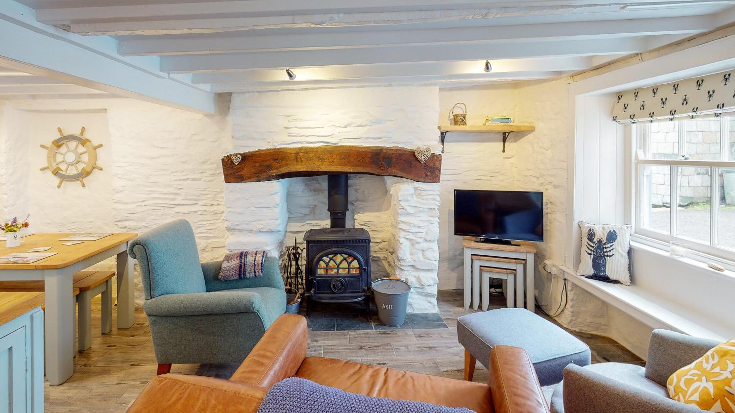 Lobster Cove, Excellent location, Close to beach & coastal walks, Family run view 2