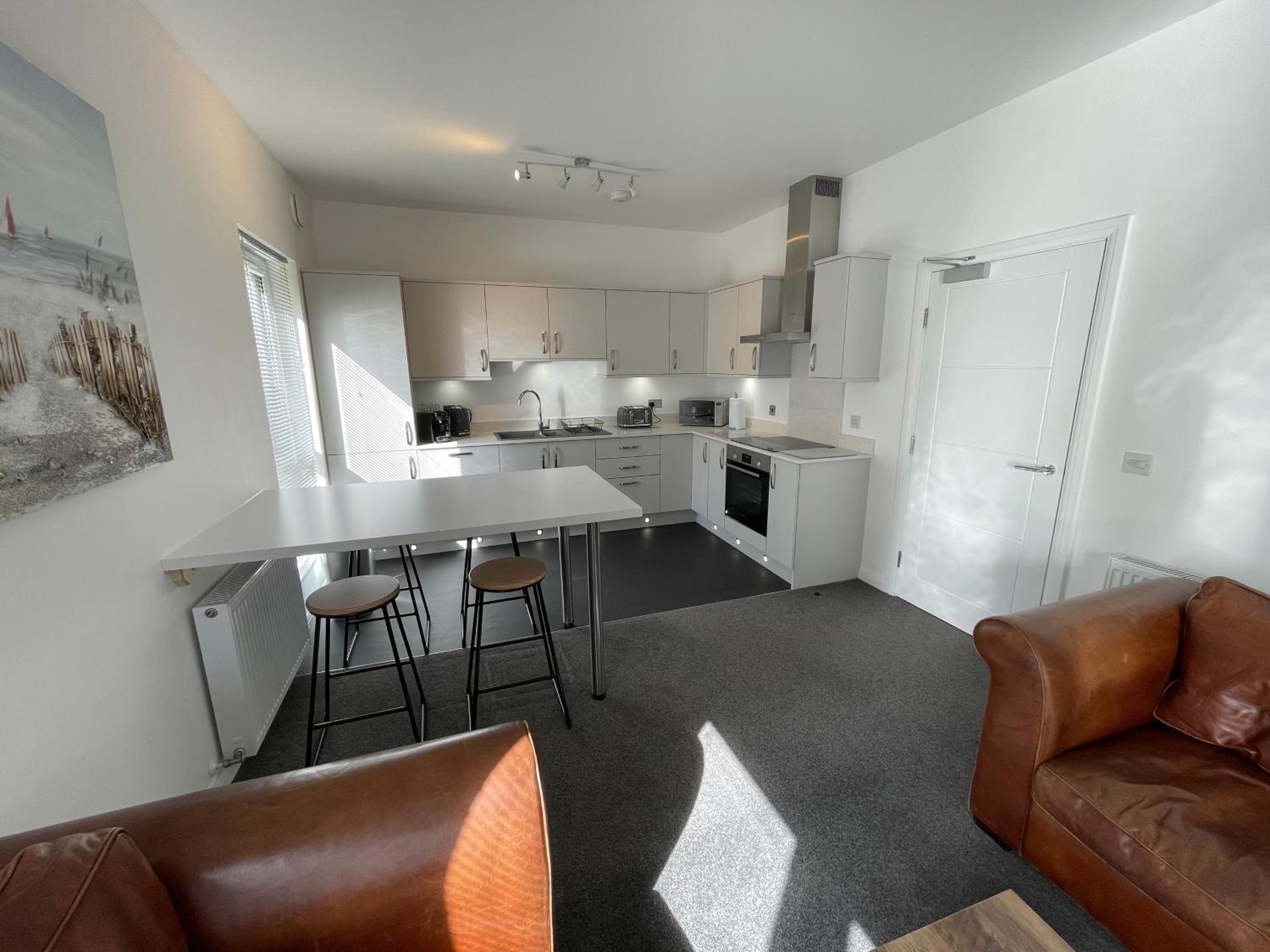 Atholl Place View, Luxury 2 bedroom, 2 bathroom apartment view 4