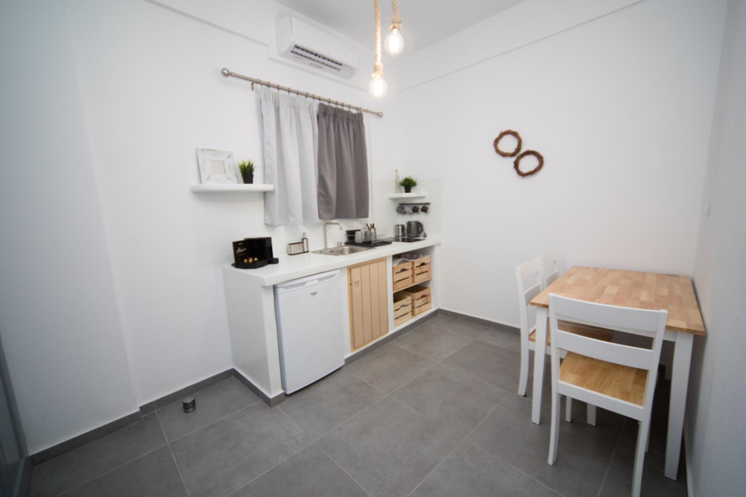 Eunoia Apartments photo 5