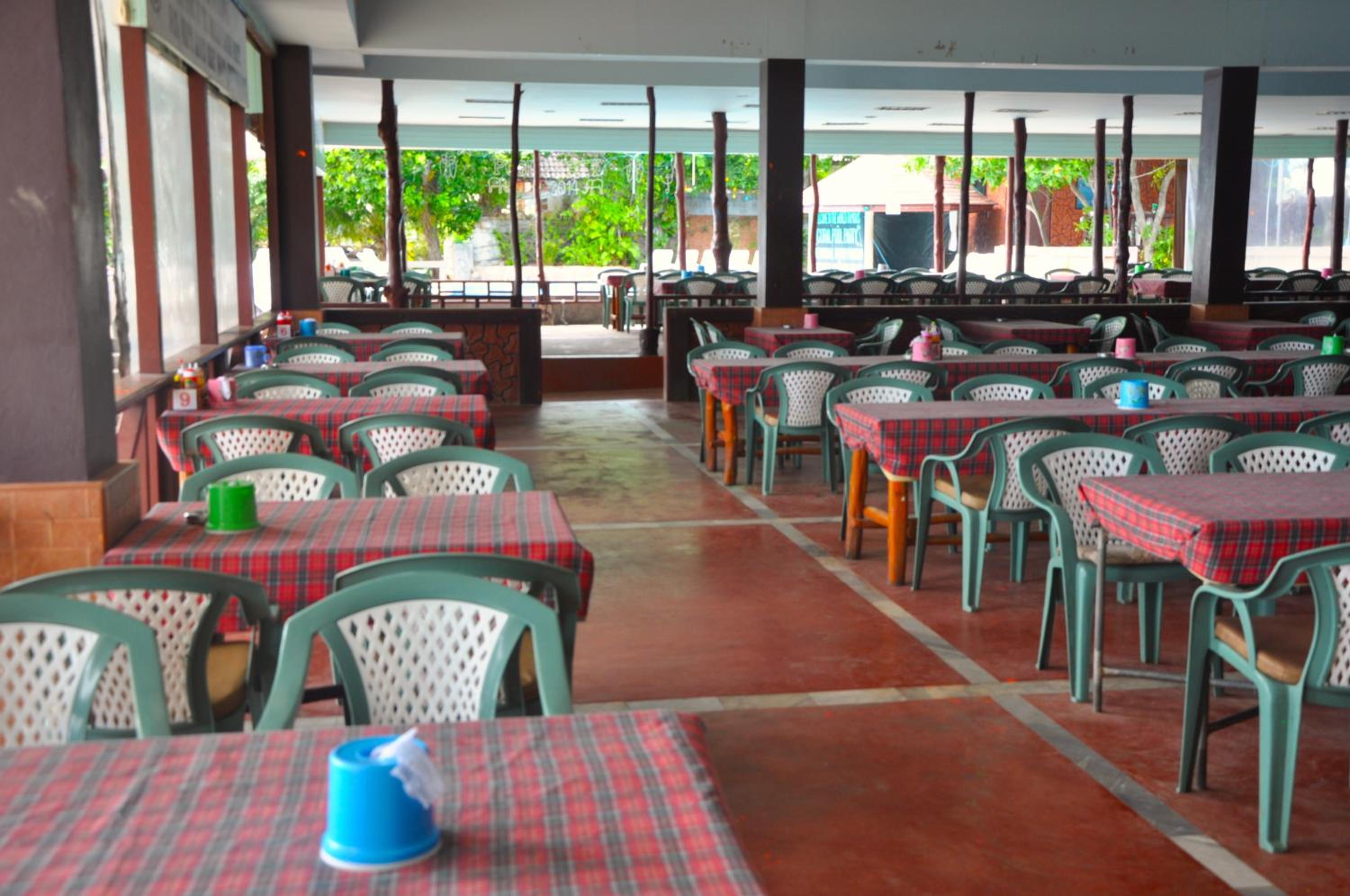 Coral Resort & Bungalows