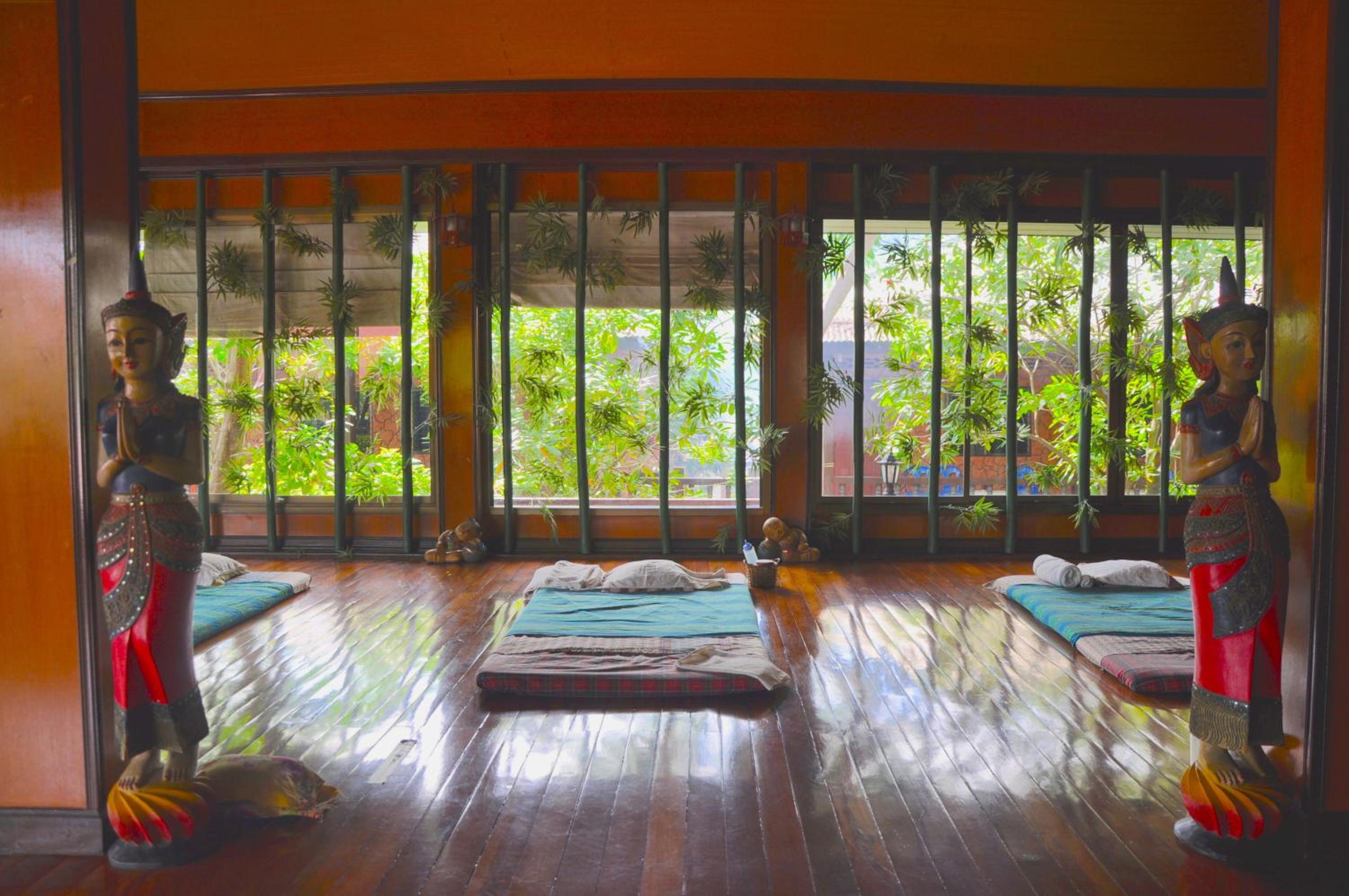 Coral Resort & Bungalows
