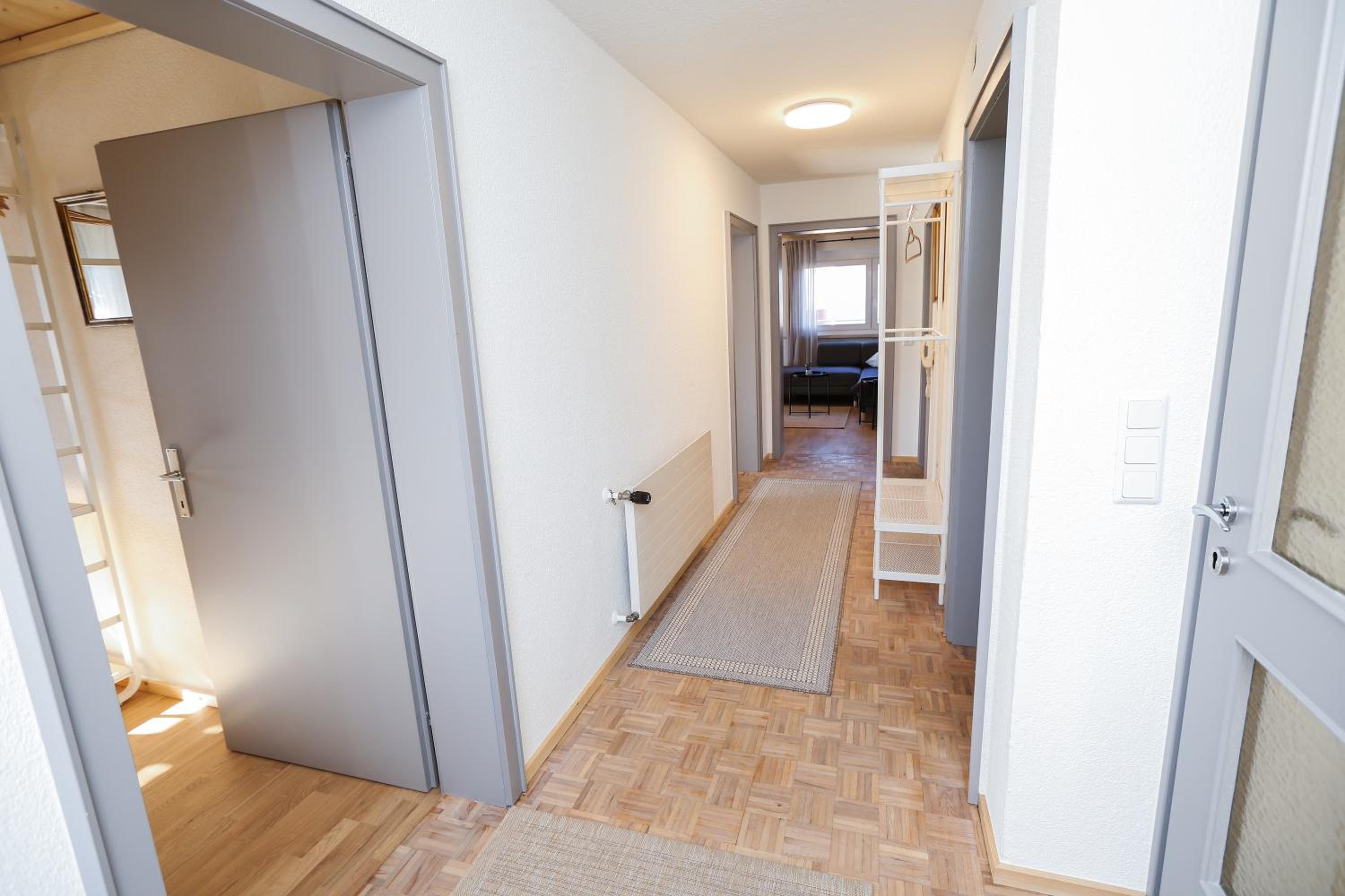 WOHNUNG OBERGESCHOSS mit 3 Schlafzimmer in ruhiger Gegend