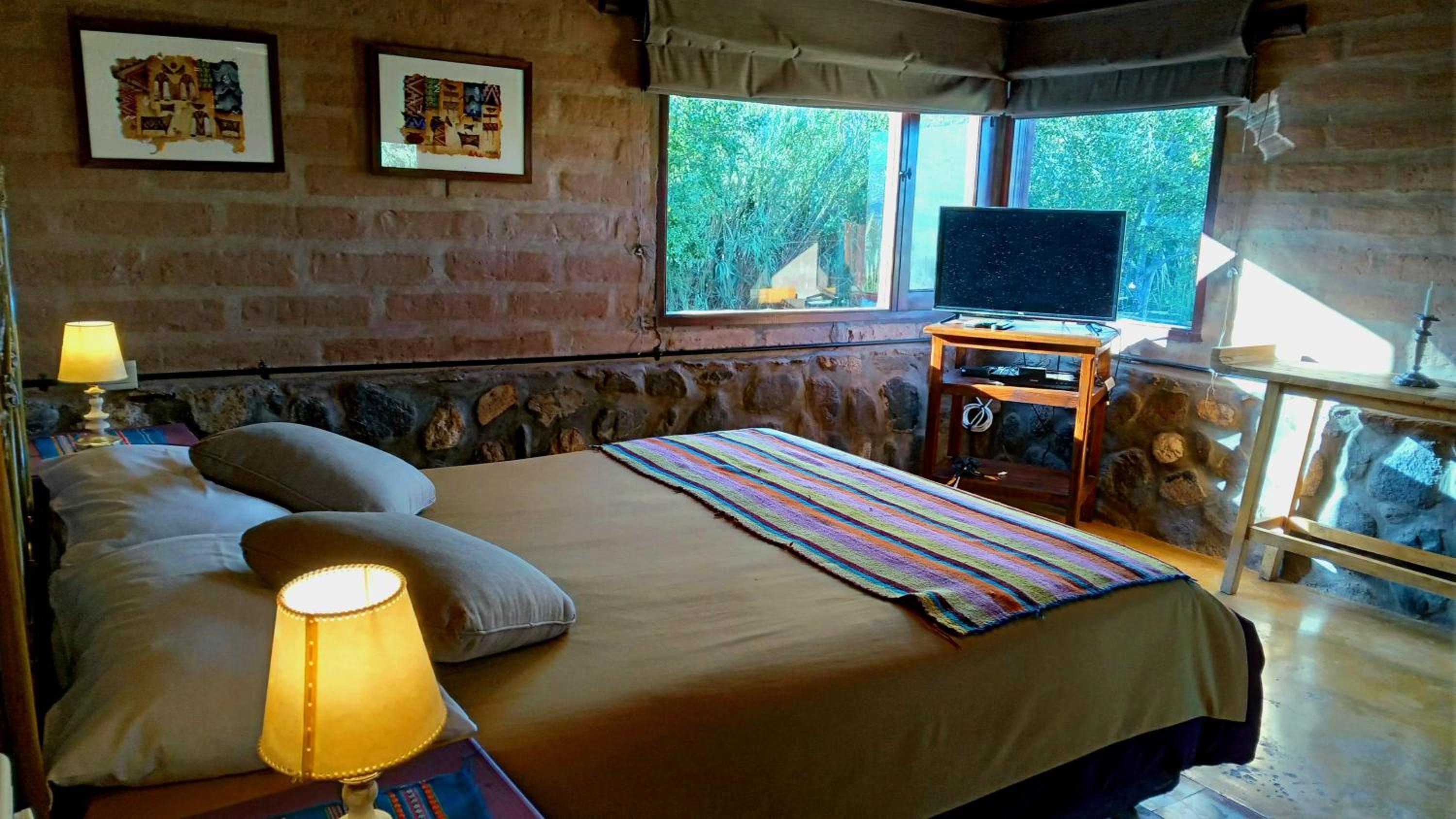 Miraluna Bodega Boutique