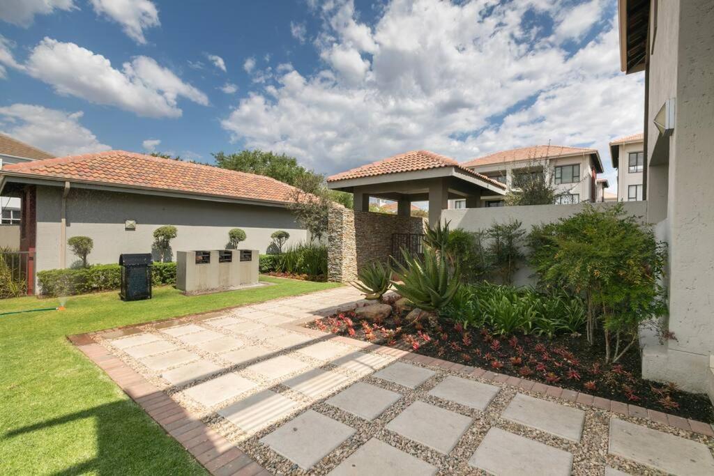 Nova Luxury Suites Fourways