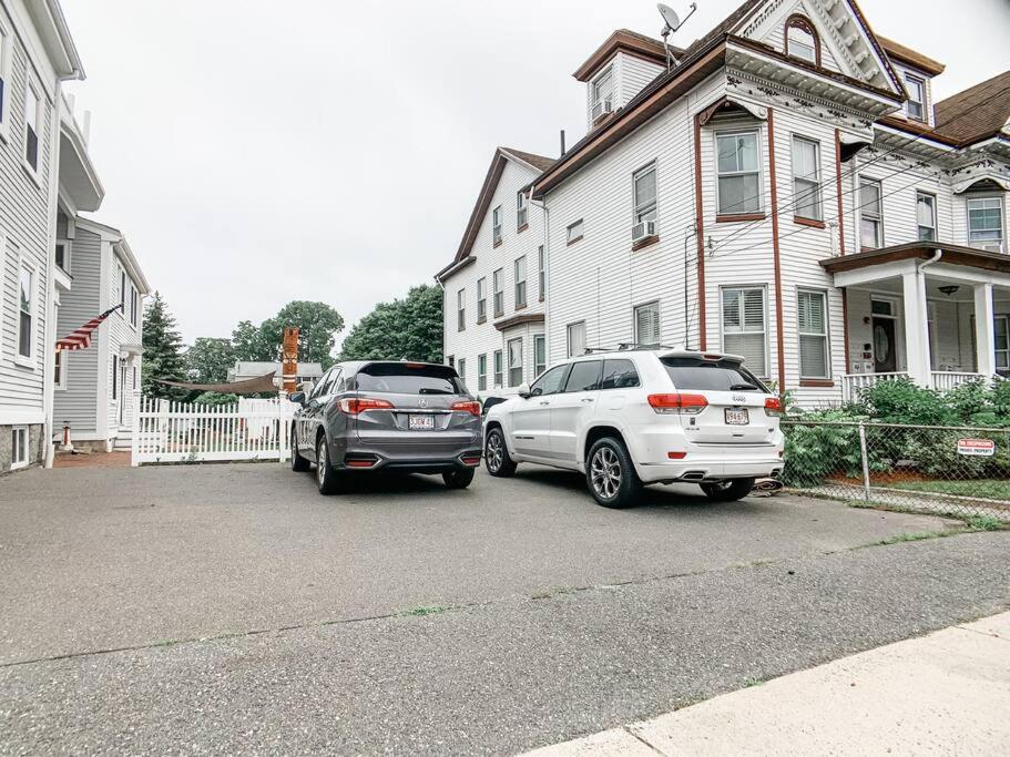 NEW! Family-Friendly Getaway -1 Mi to Dtwn Salem w Roof Deck & Tiki Bar view 4