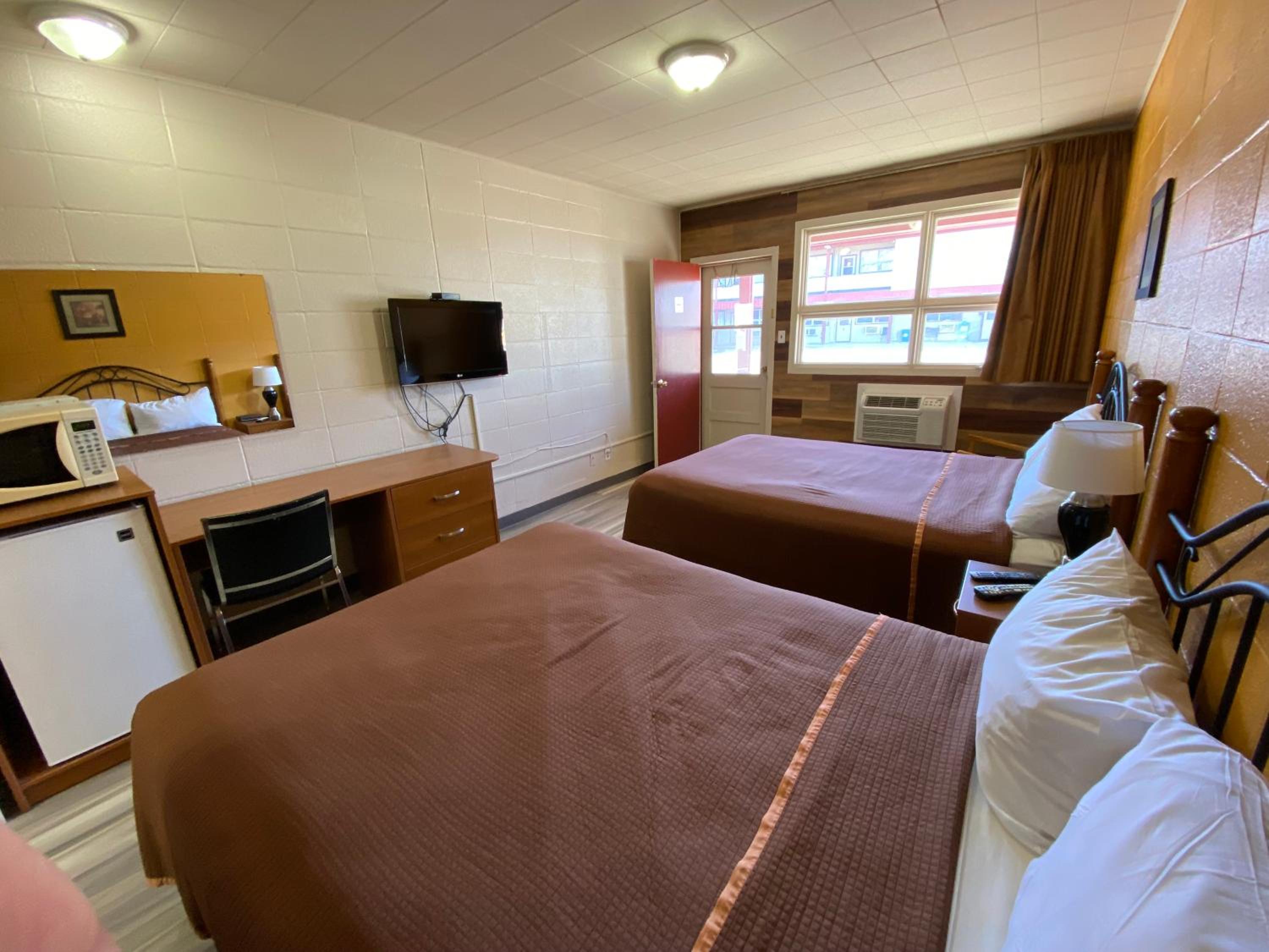 Dauphin Inn Express, photo 11
