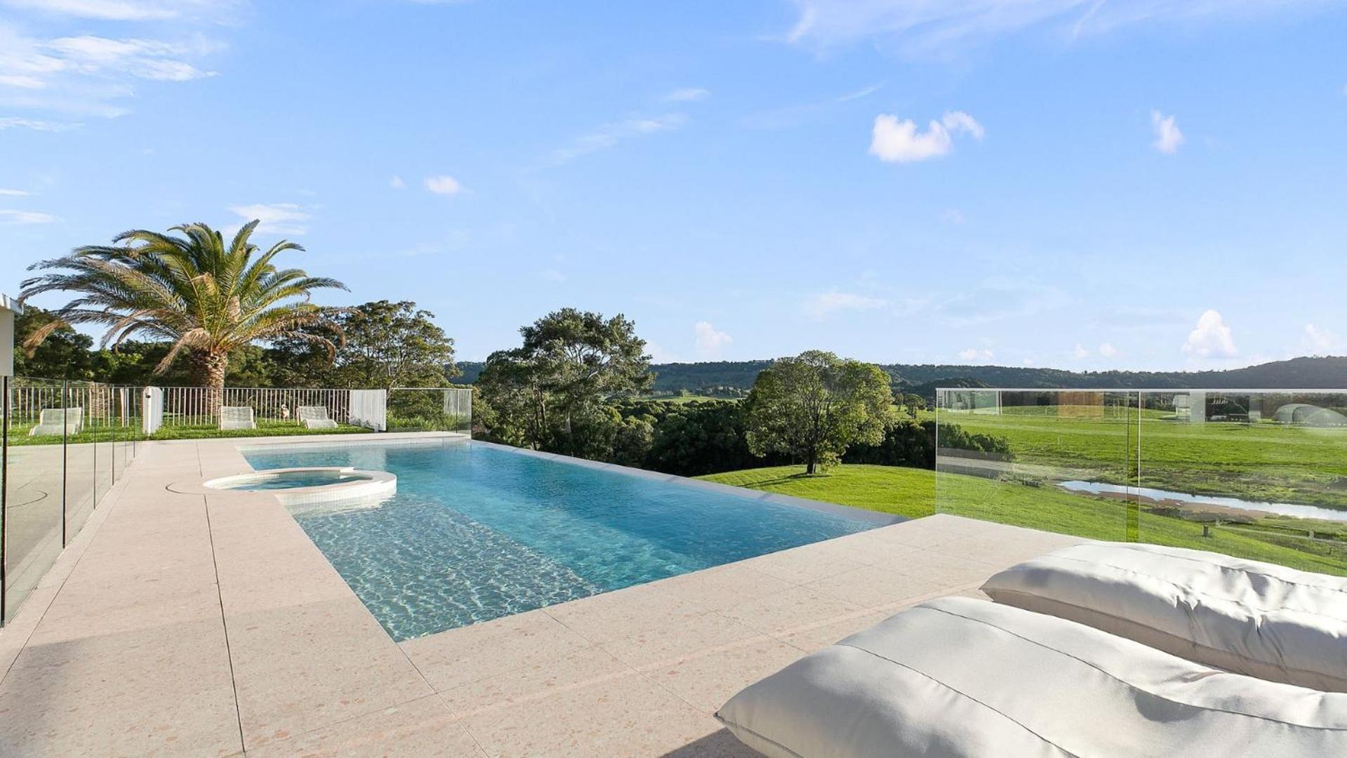 Las Palmas - luxury hinterland estate with pool