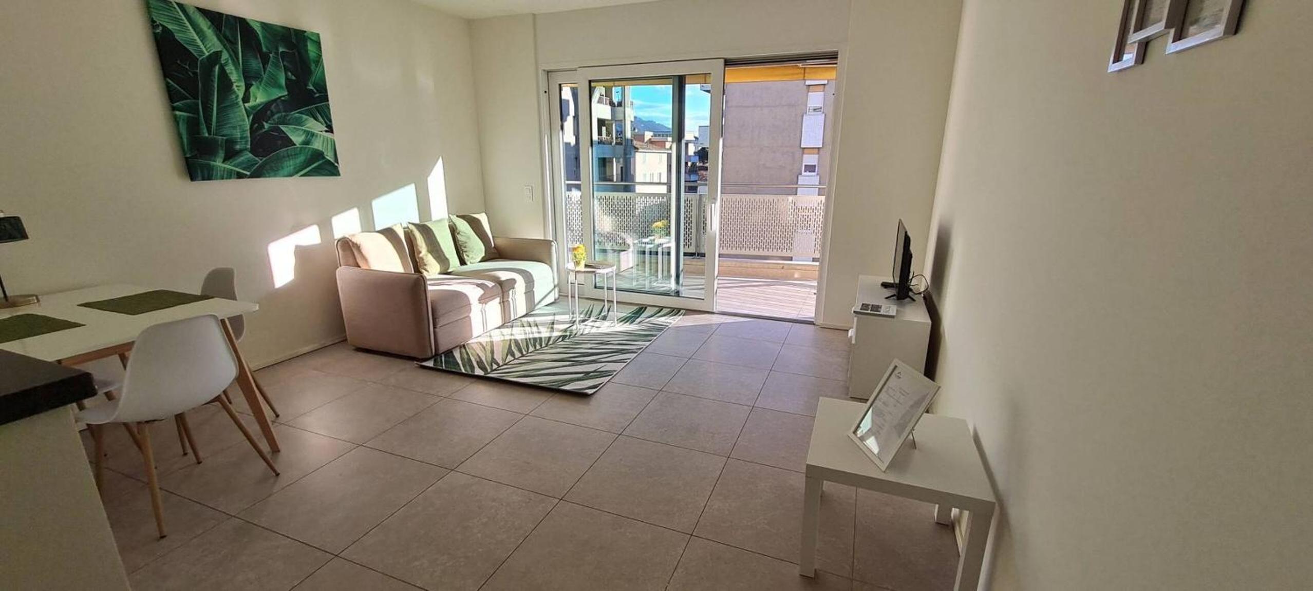 Central Brand New Apartment With Private Parking view 4