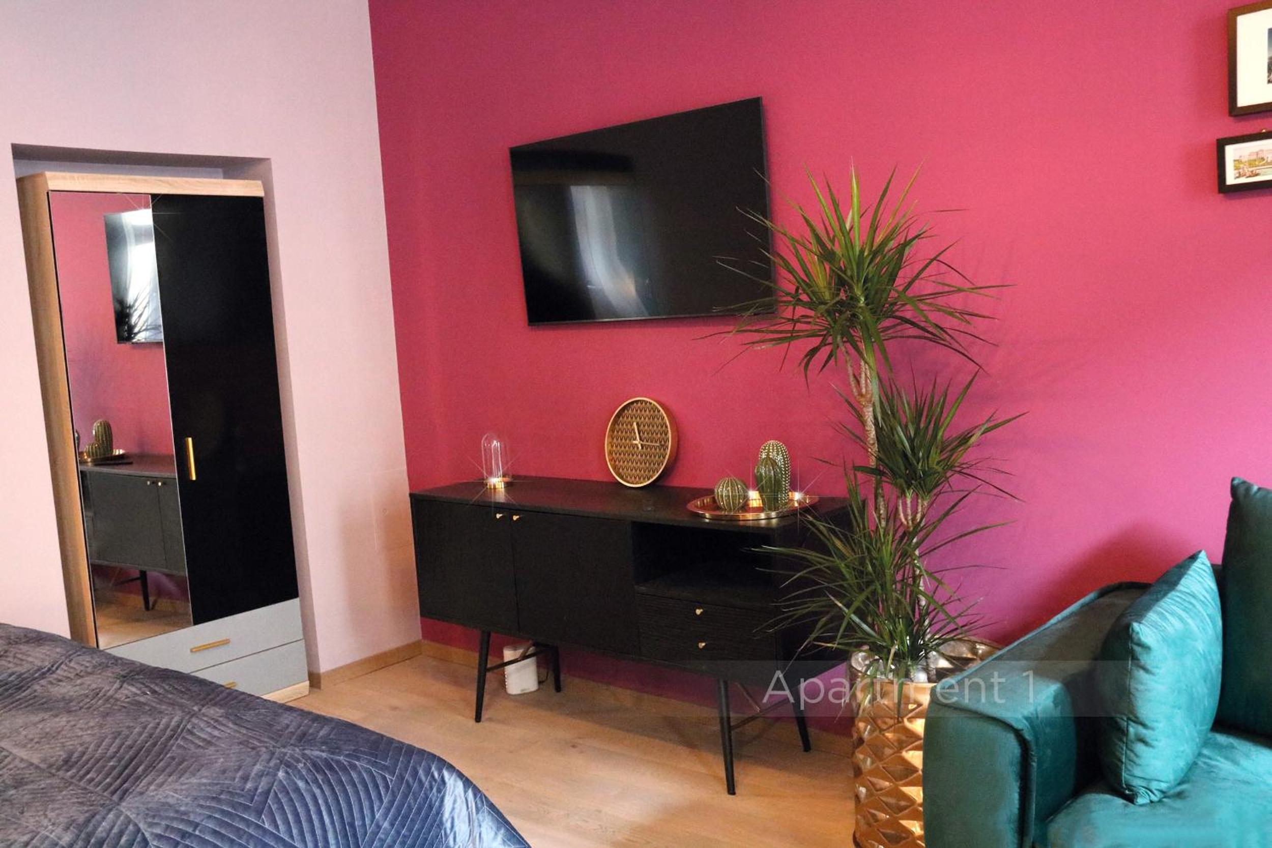 Street Living Hotel - Apartments