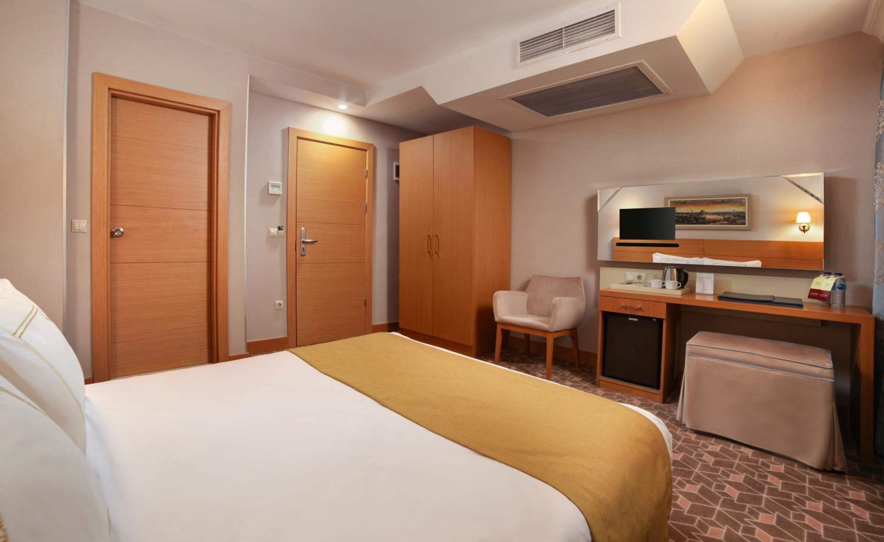 Almina Guest House