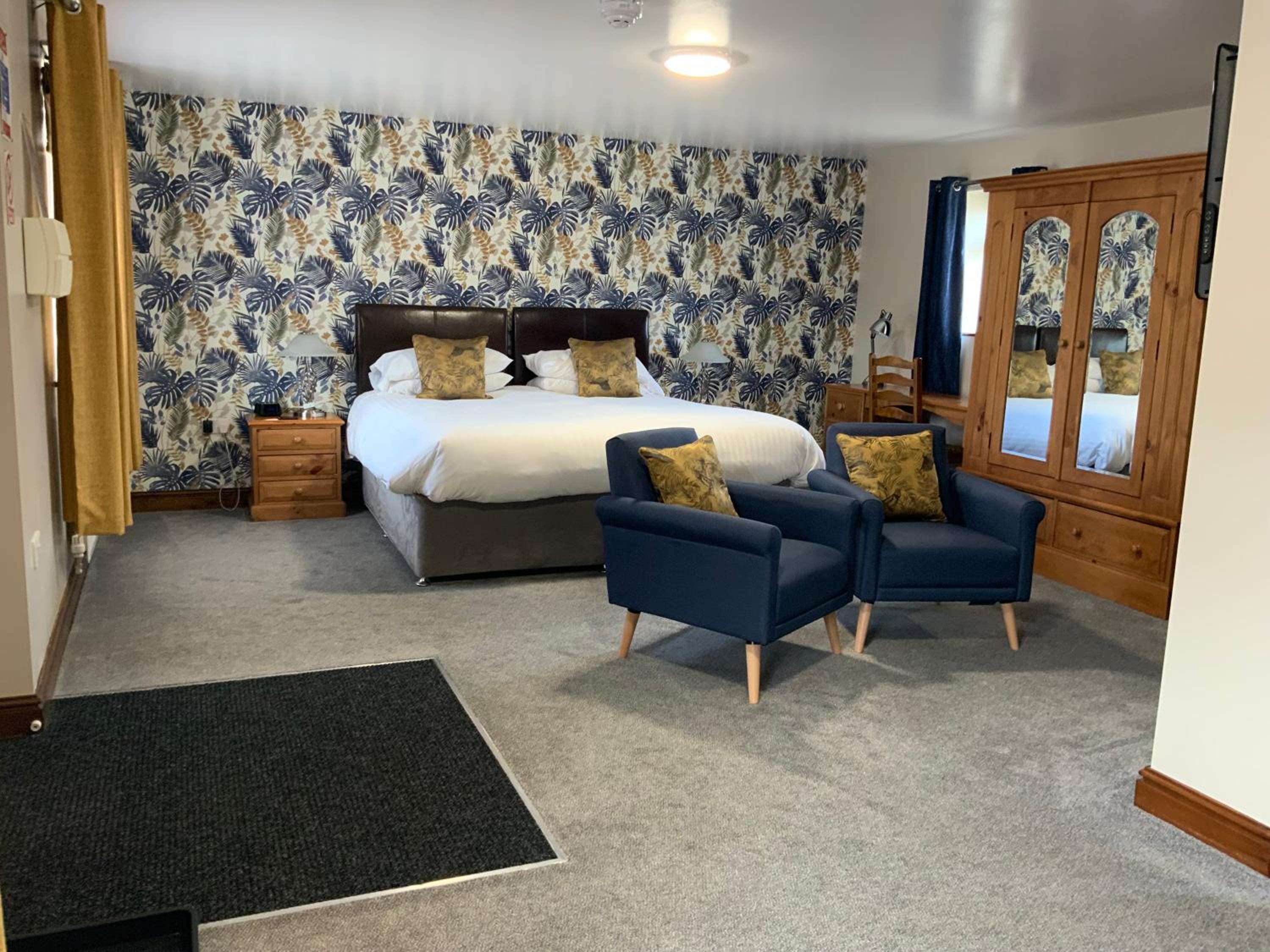 The Red Lion Inn Partney