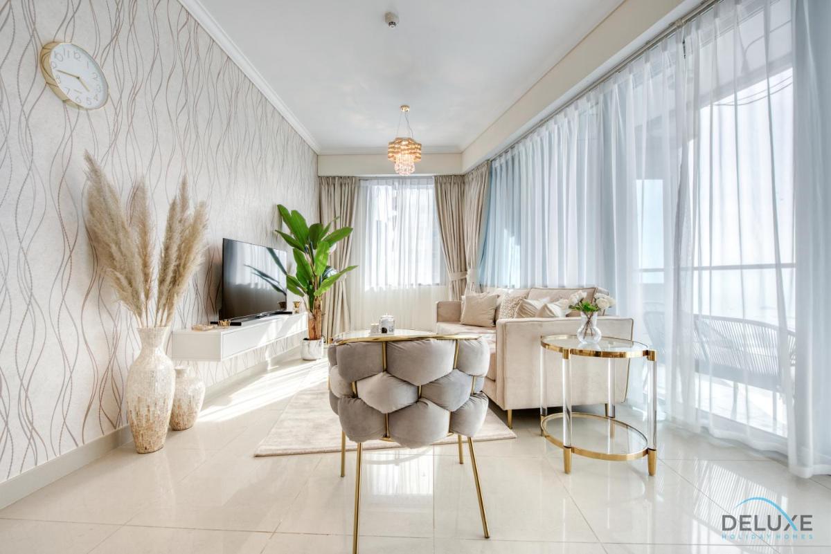 Ornate 2BR at Ocean Heights Dubai Marina By Deluxe Holiday Homes