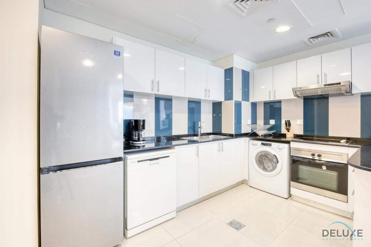 Ornate 2BR at Ocean Heights Dubai Marina By Deluxe Holiday Homes