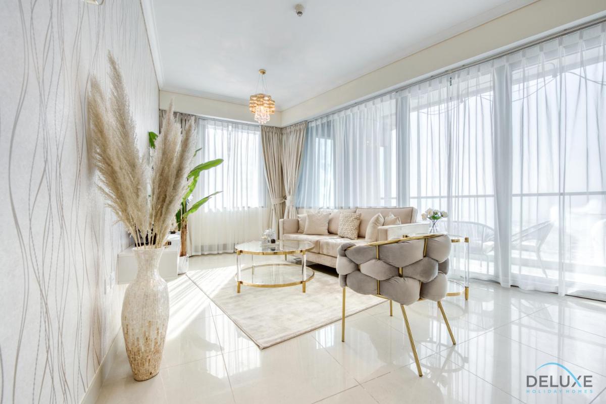 Ornate 2BR at Ocean Heights Dubai Marina By Deluxe Holiday Homes