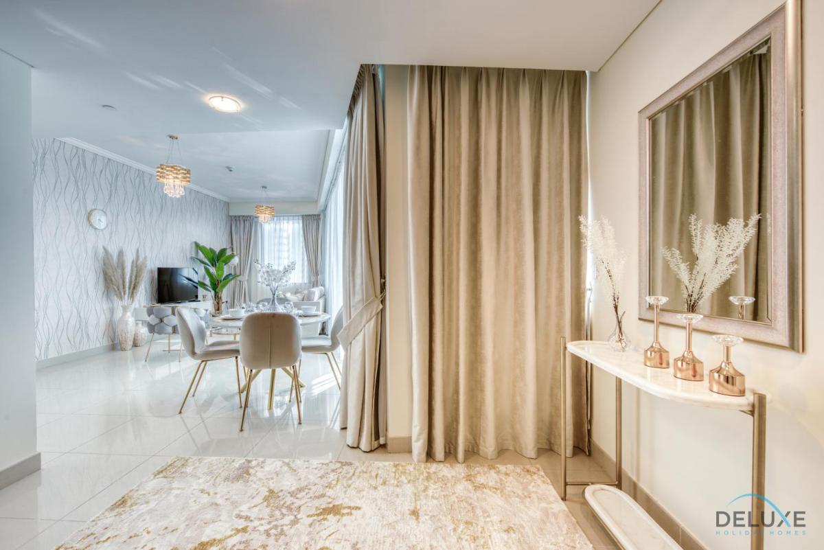 Ornate 2BR at Ocean Heights Dubai Marina By Deluxe Holiday Homes