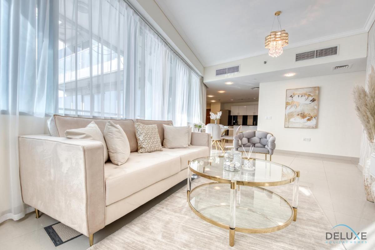 Ornate 2BR at Ocean Heights Dubai Marina By Deluxe Holiday Homes