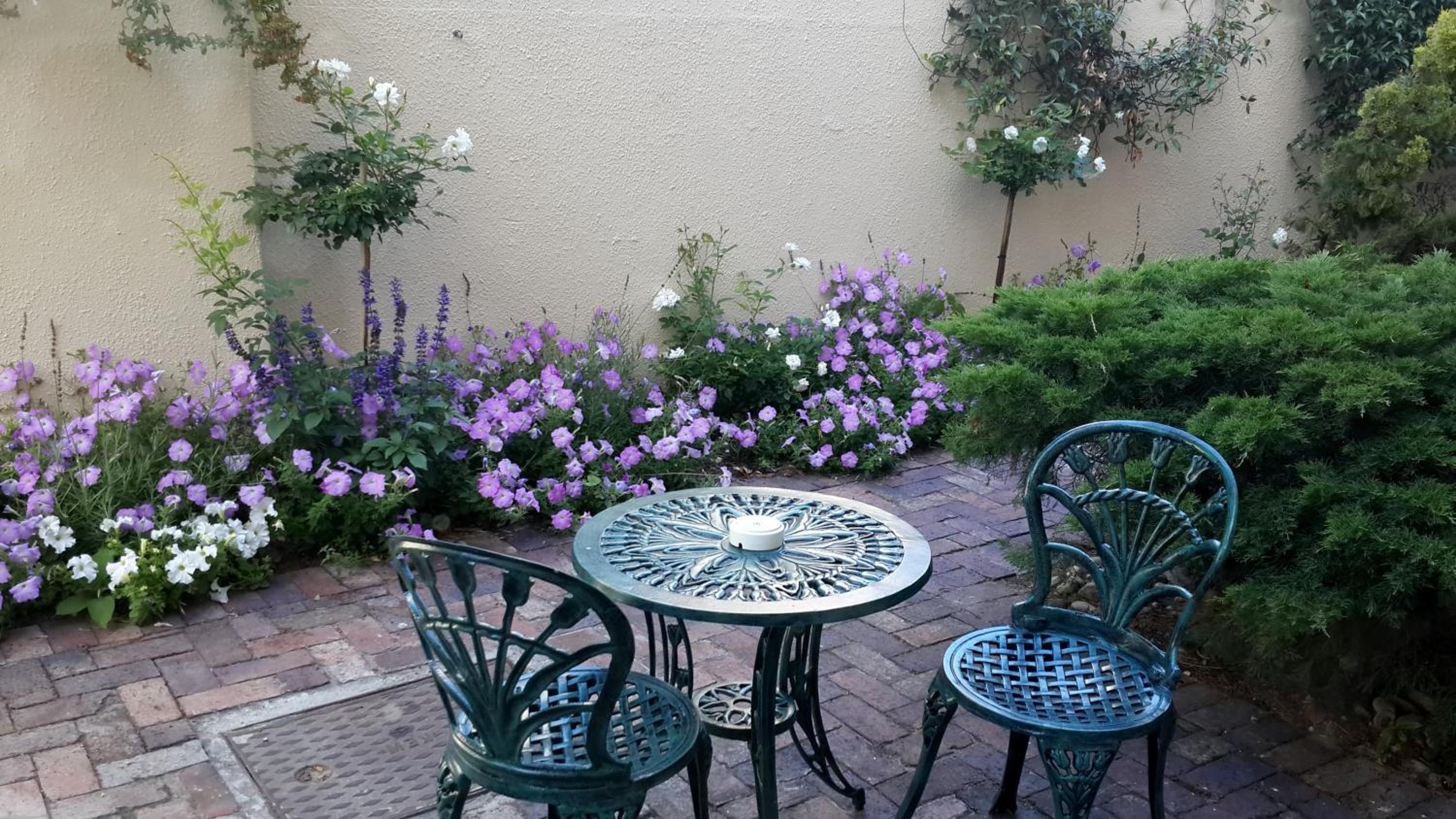 Riversong Guest House