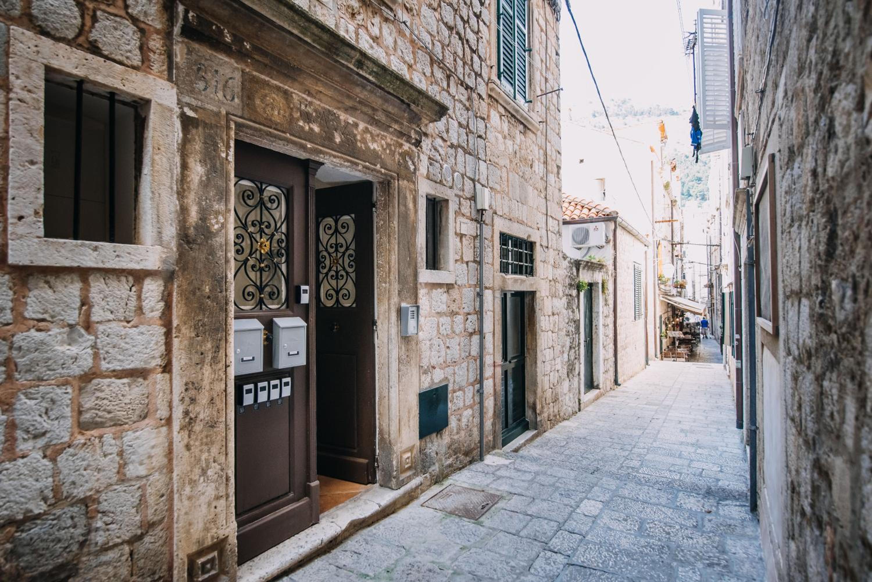 ART DECO DUBROVNIK APARTMENTS by DuHomes