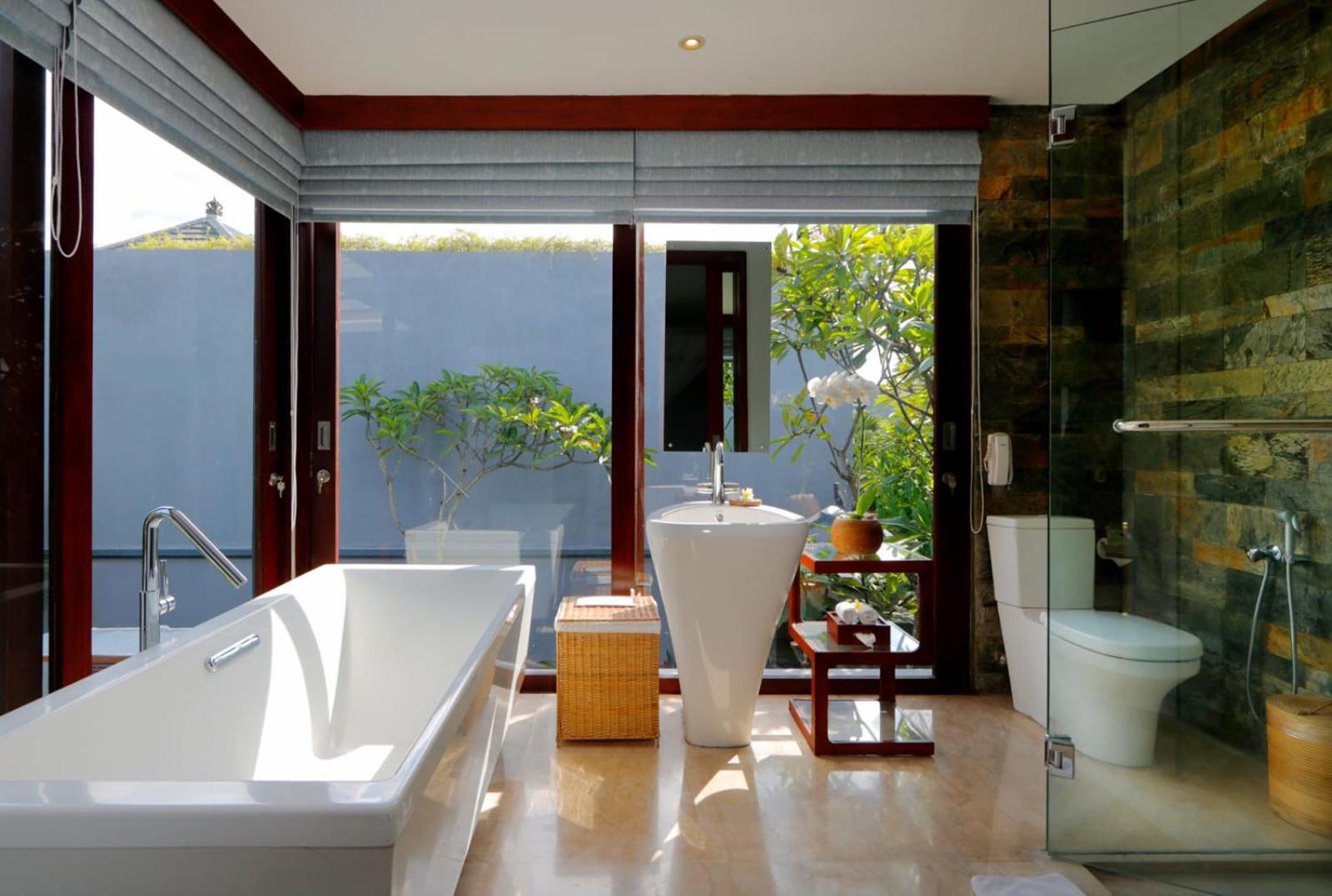 Seminyak Icon - by Karaniya Experience - CHSE certified