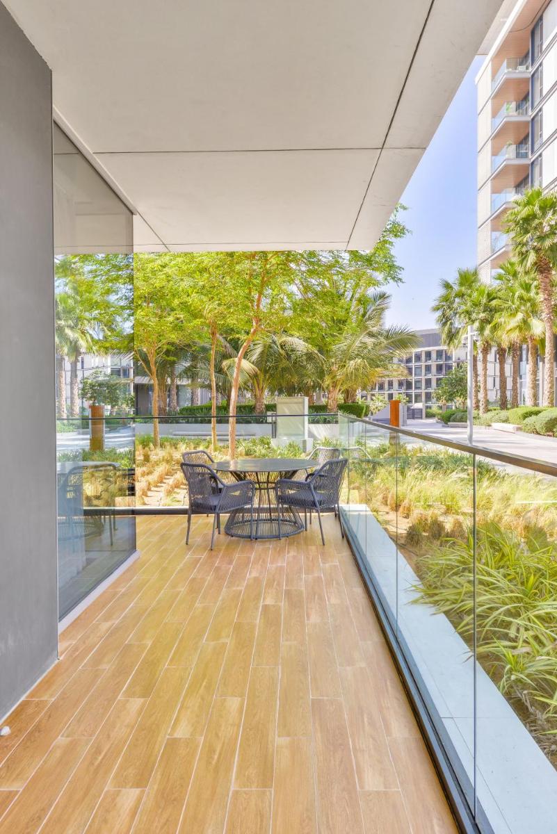 Elegant 2+1 BR with Fantastic Views of Ain Dubai