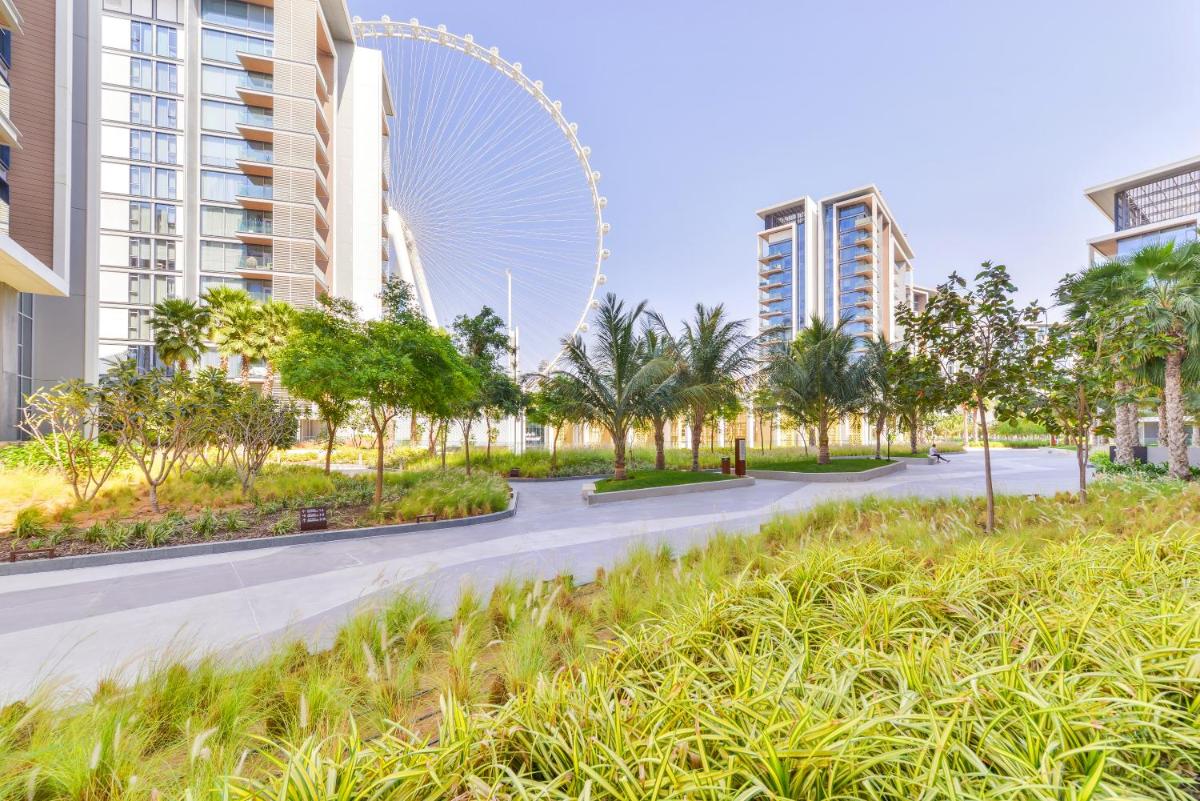 Elegant 2+1 BR with Fantastic Views of Ain Dubai