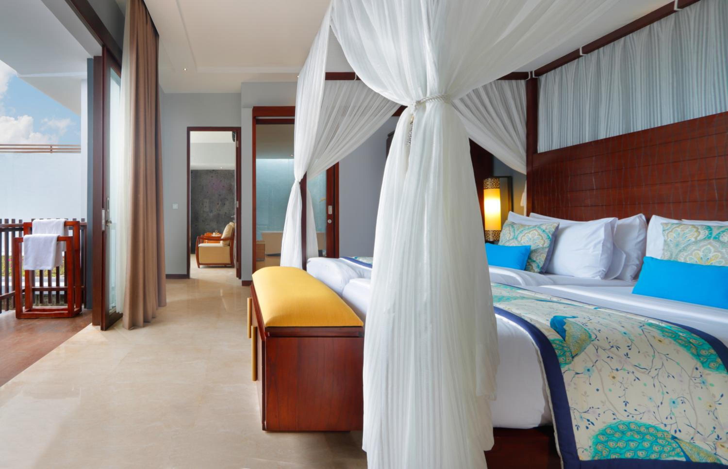Seminyak Icon - by Karaniya Experience - CHSE certified