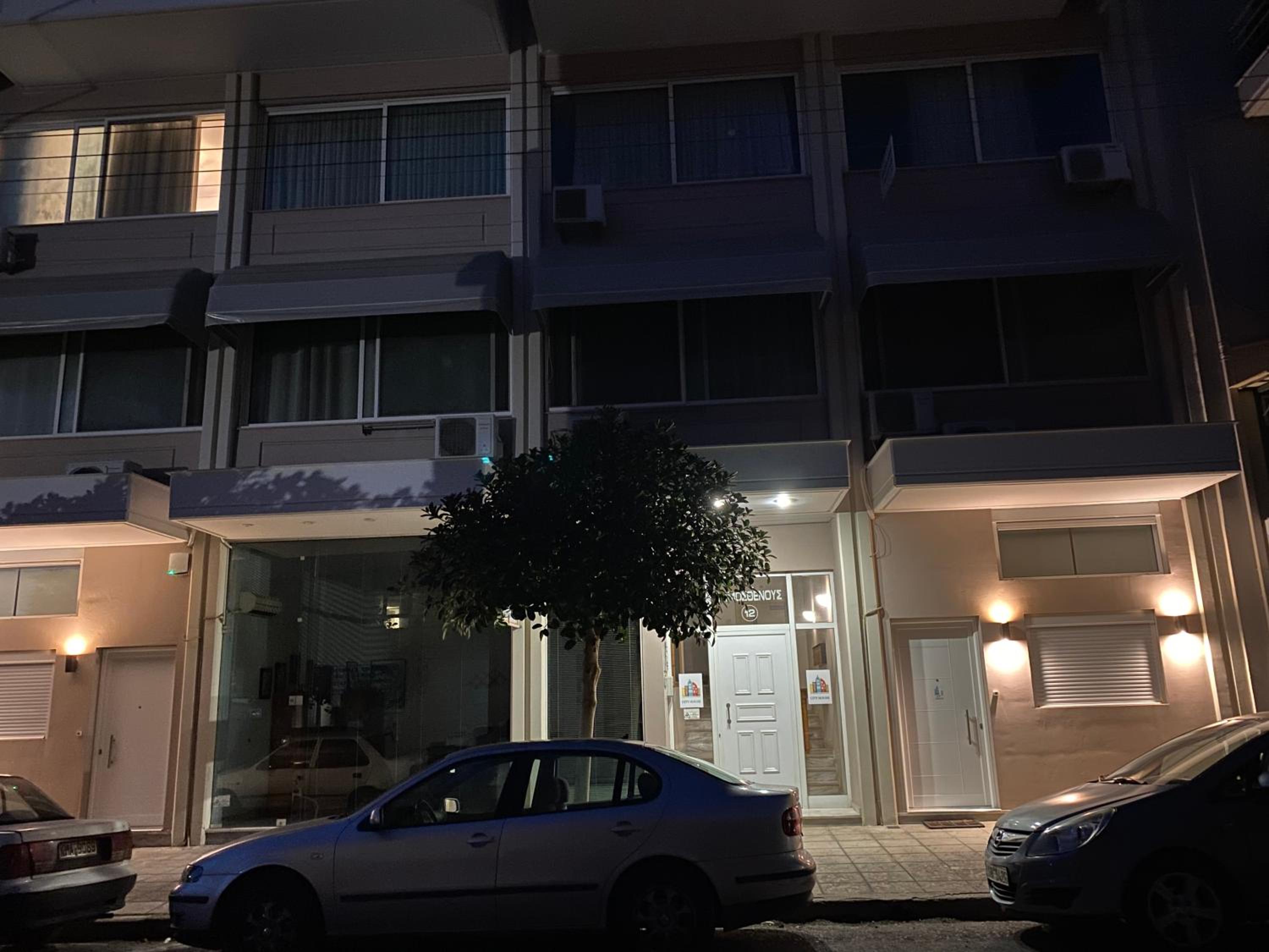 Hotel City House Premium - Image 1