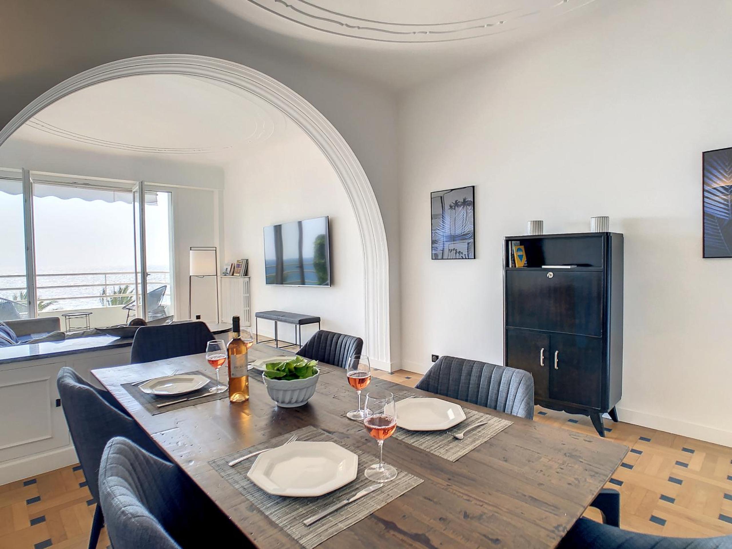 Nestor&Jeeves - BLUE PROMENADE - Sea front - Central - Luxe photo 3