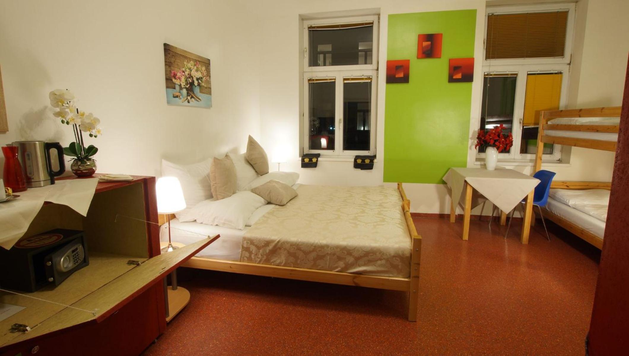 Westend City Hostel