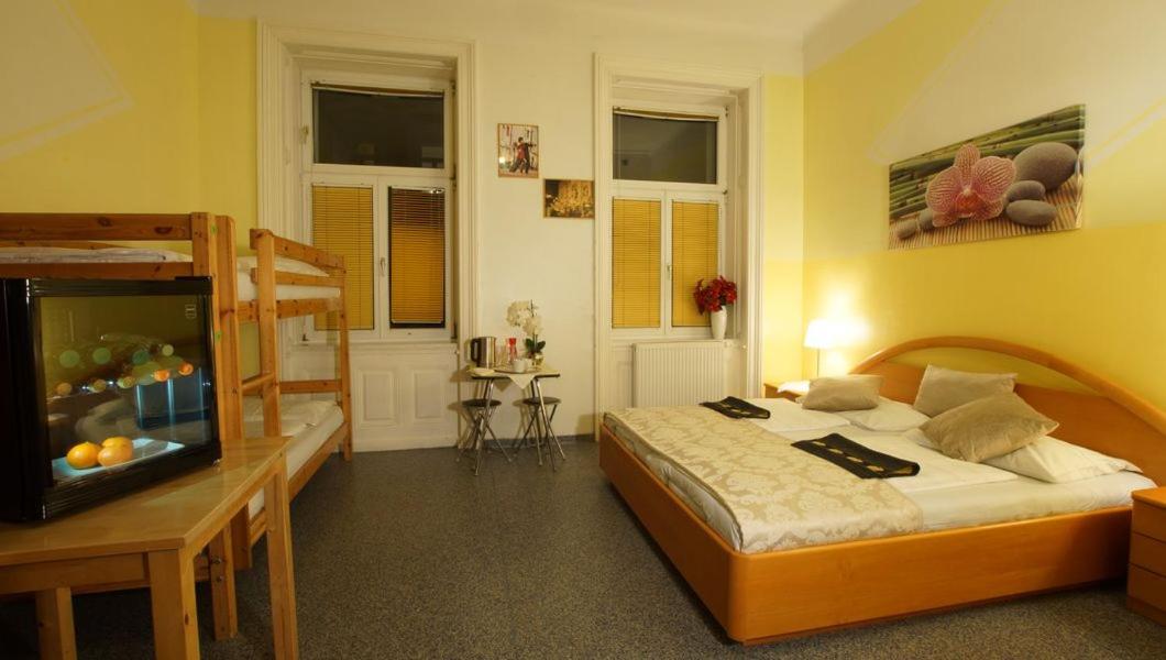 Westend City Hostel