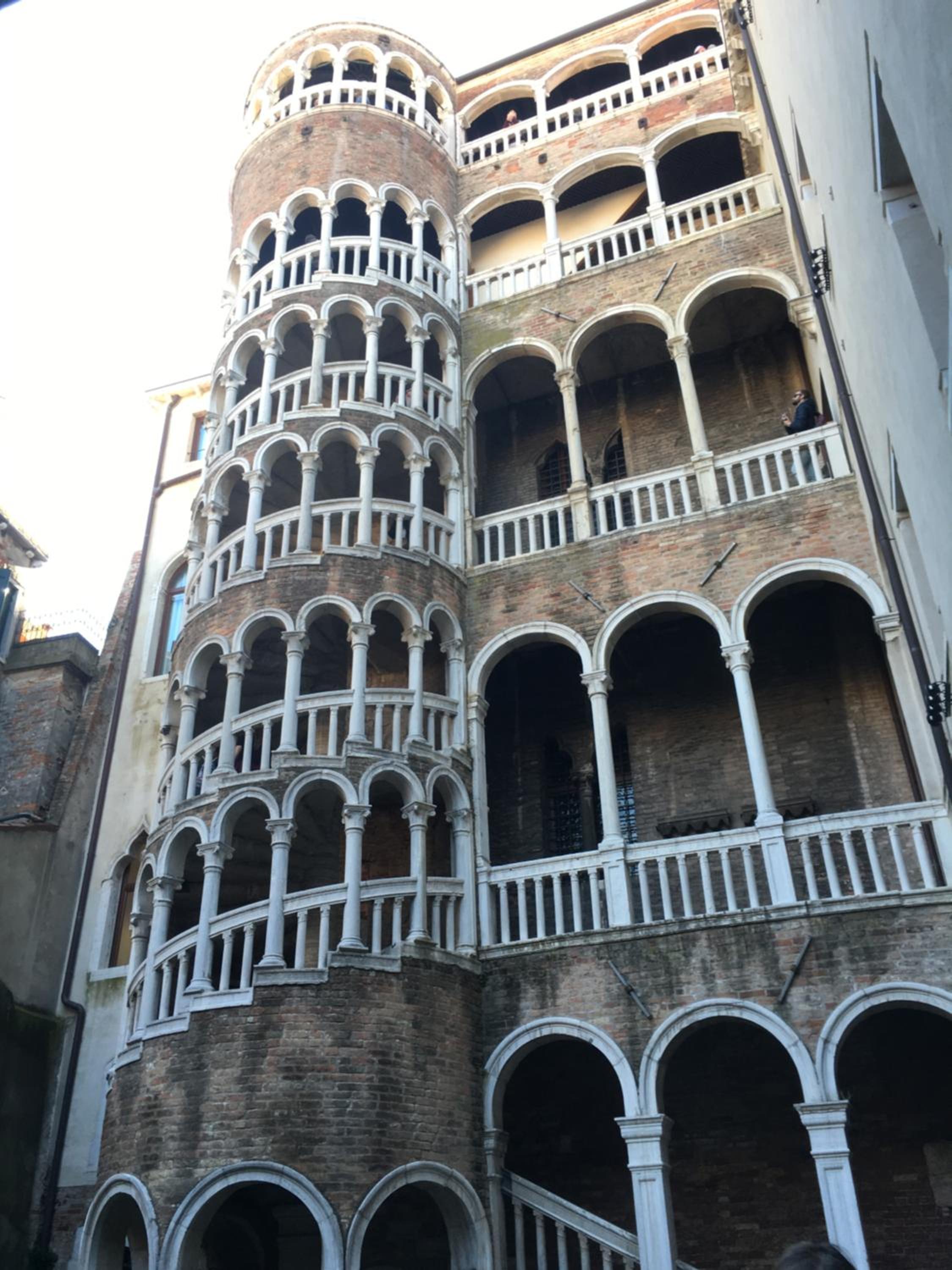 Rossini Apartment