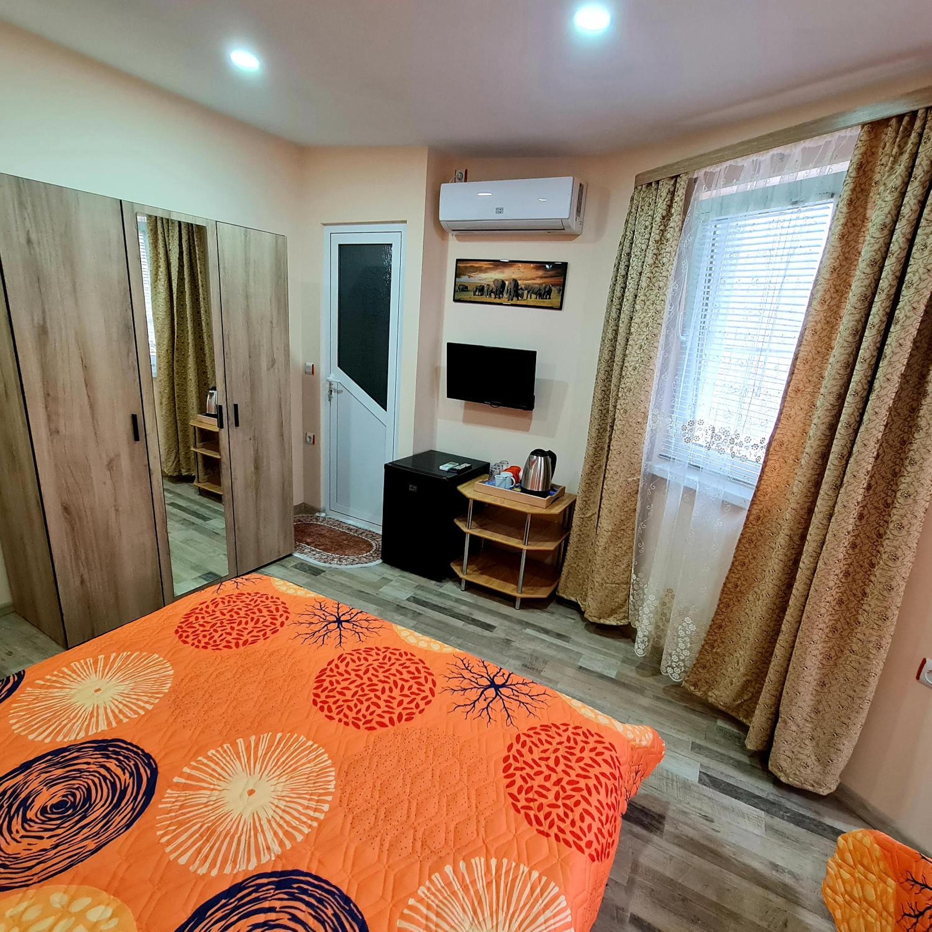 Fema Guest House