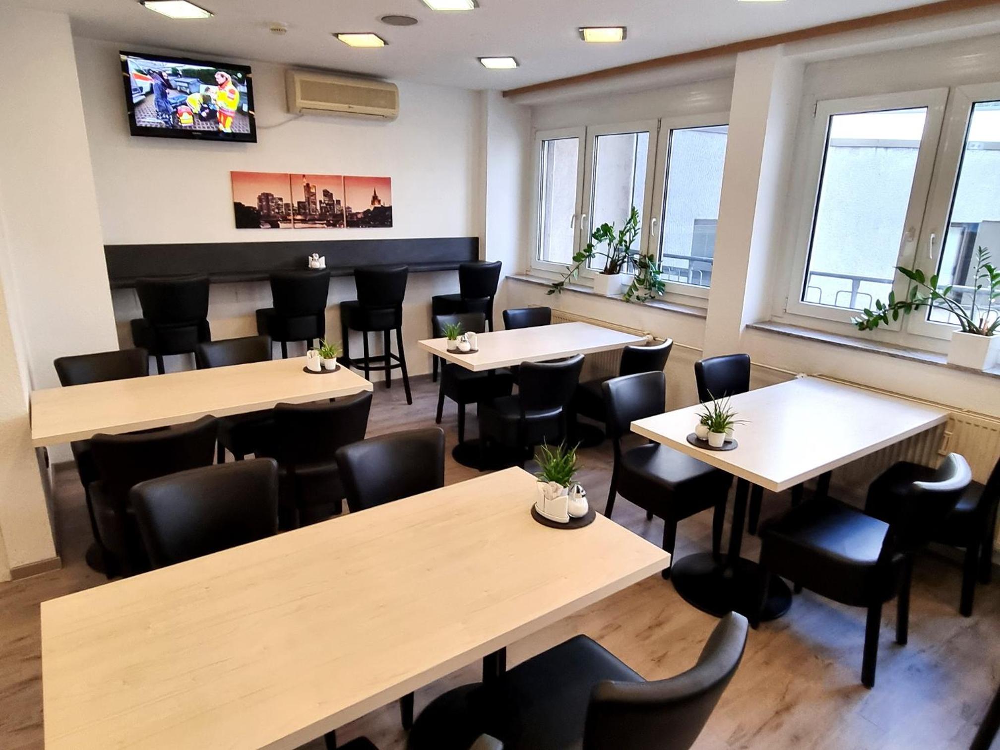 Adler Hotel Frankfurt - Property Image 15