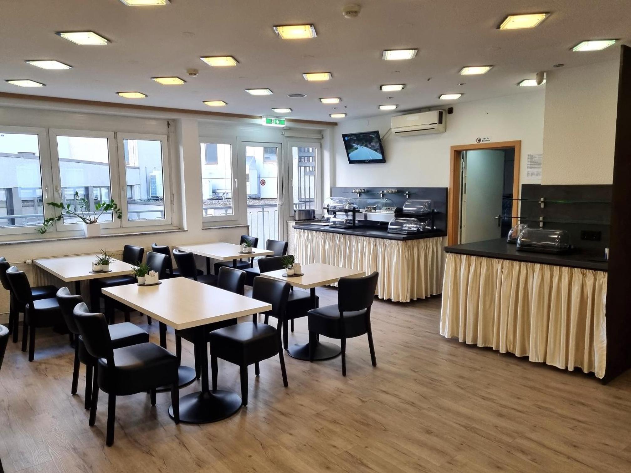 Adler Hotel Frankfurt - Property Image 14
