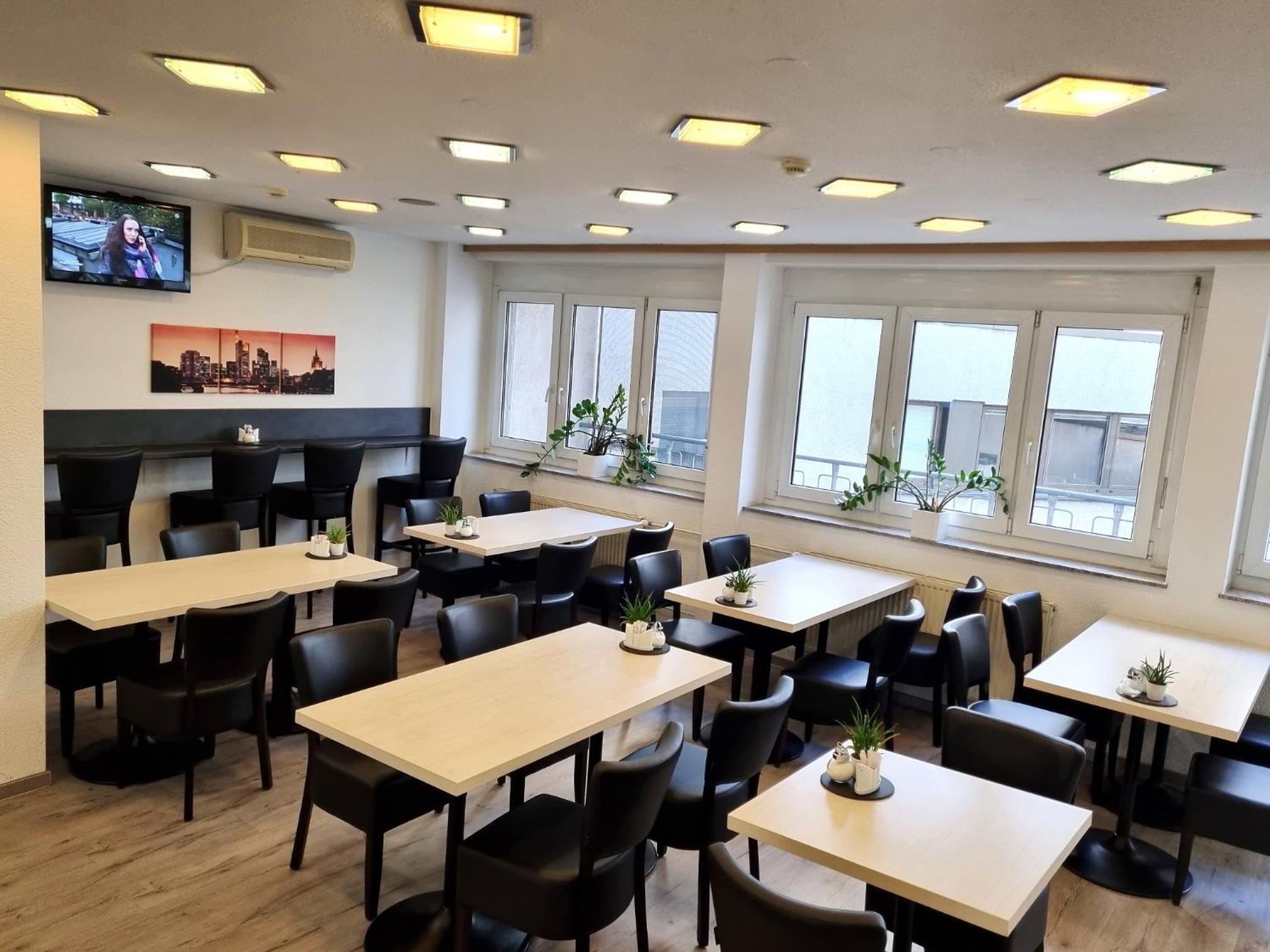 Adler Hotel Frankfurt - Property Image 65
