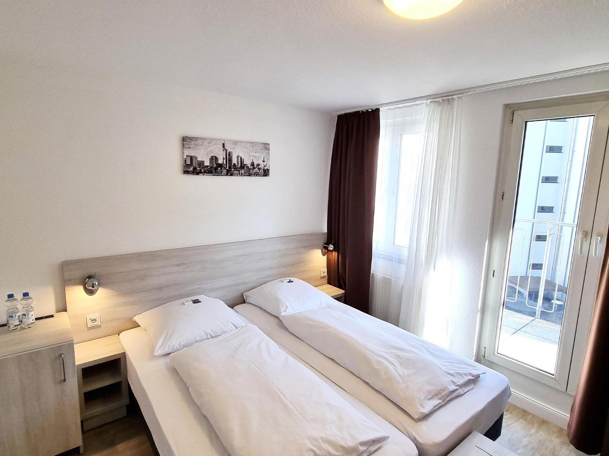 Adler Hotel Frankfurt - Property Image 12