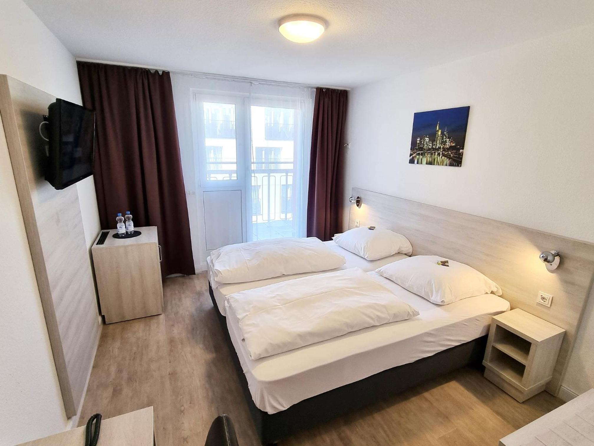 Adler Hotel Frankfurt - Property Image 13