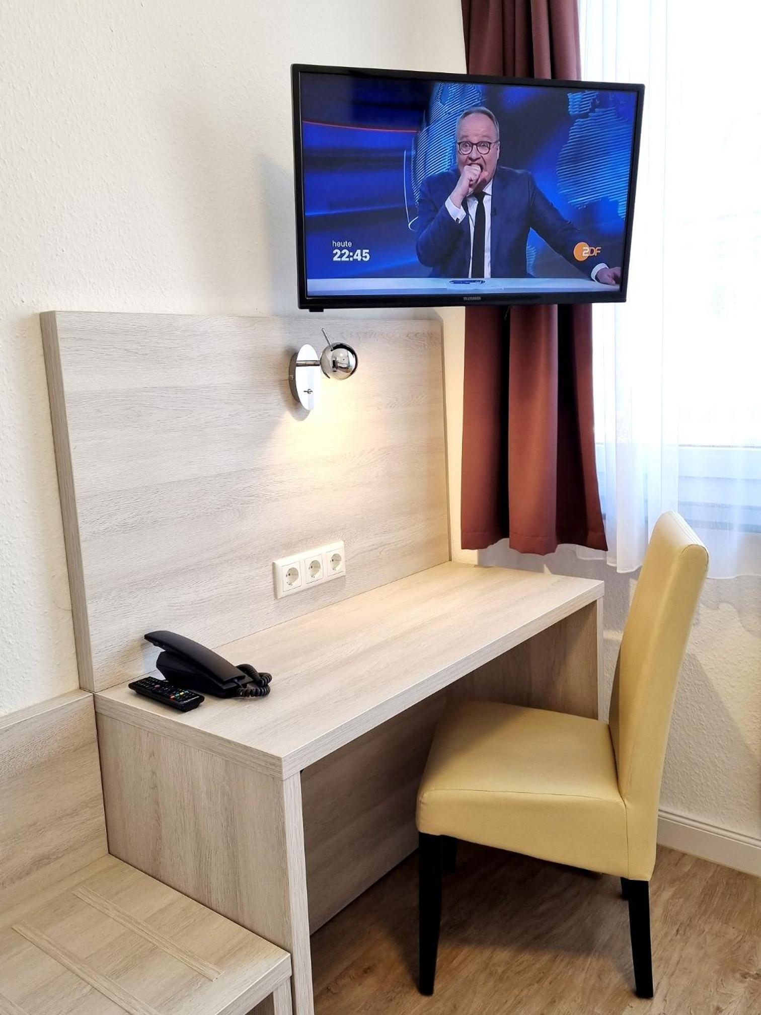 Adler Hotel Frankfurt - Property Image 41