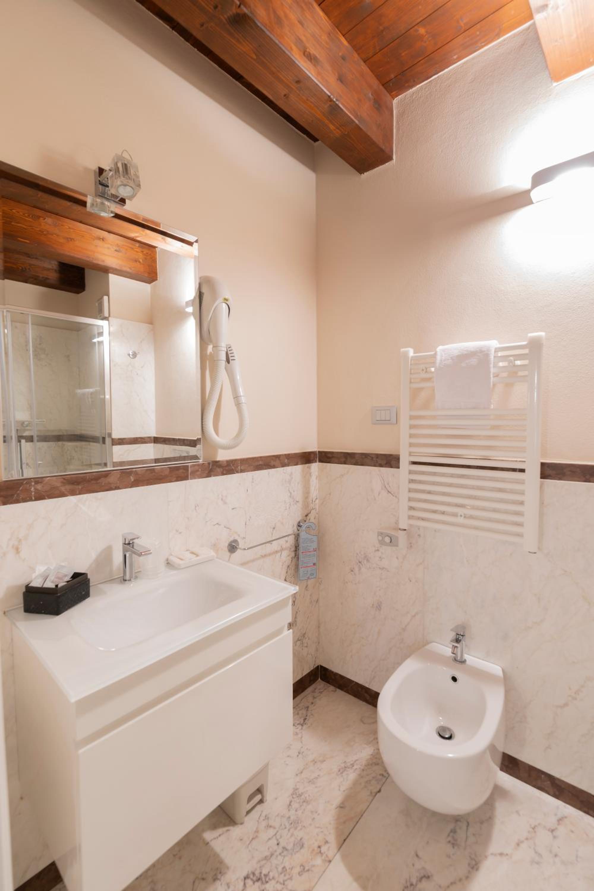 Piccola Venezia Room