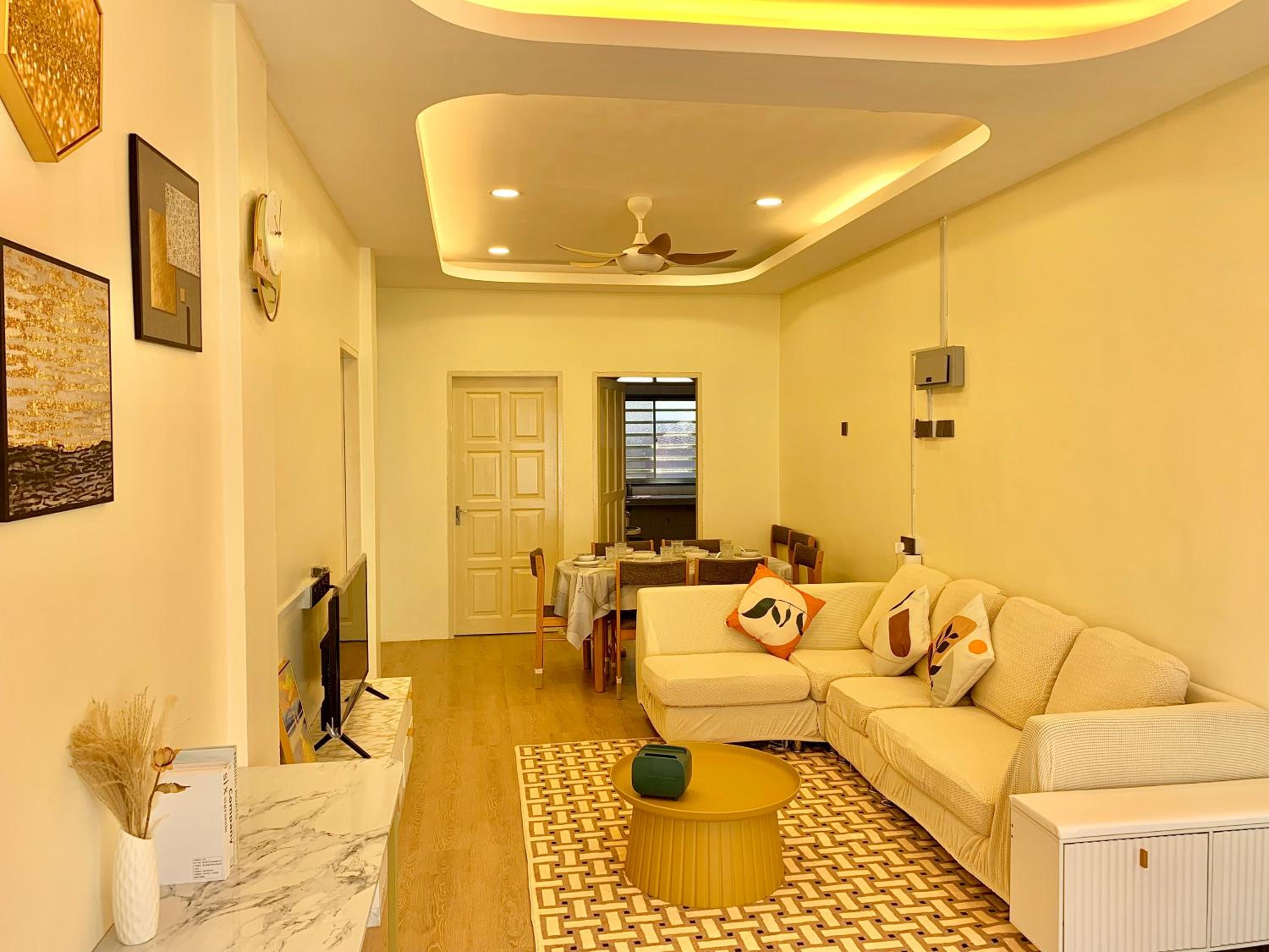 A Meter Sun(Newly Refurbished)全新装修.家具，市中心附近。 photo 1