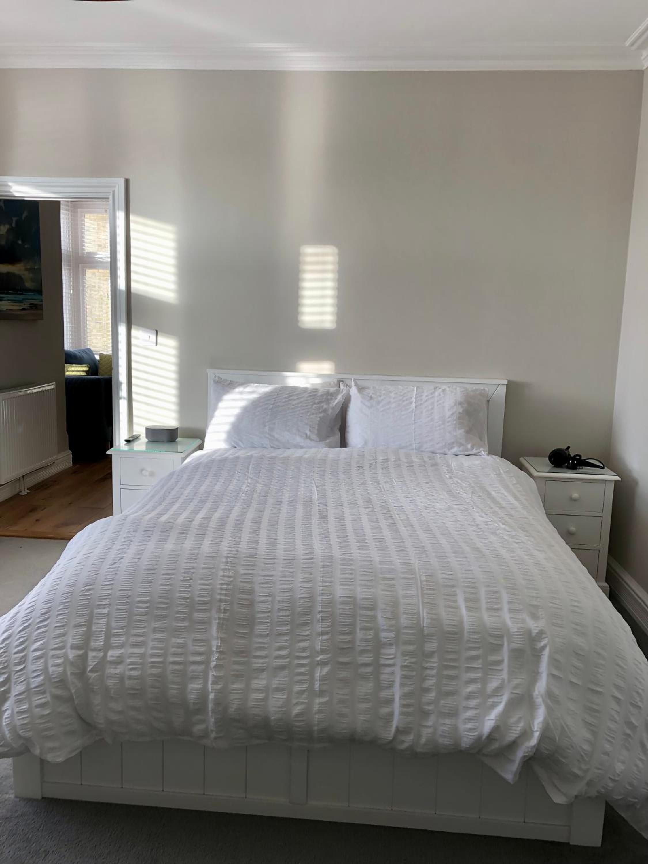 Stunning 2 Bed Georgian Apartment view 5